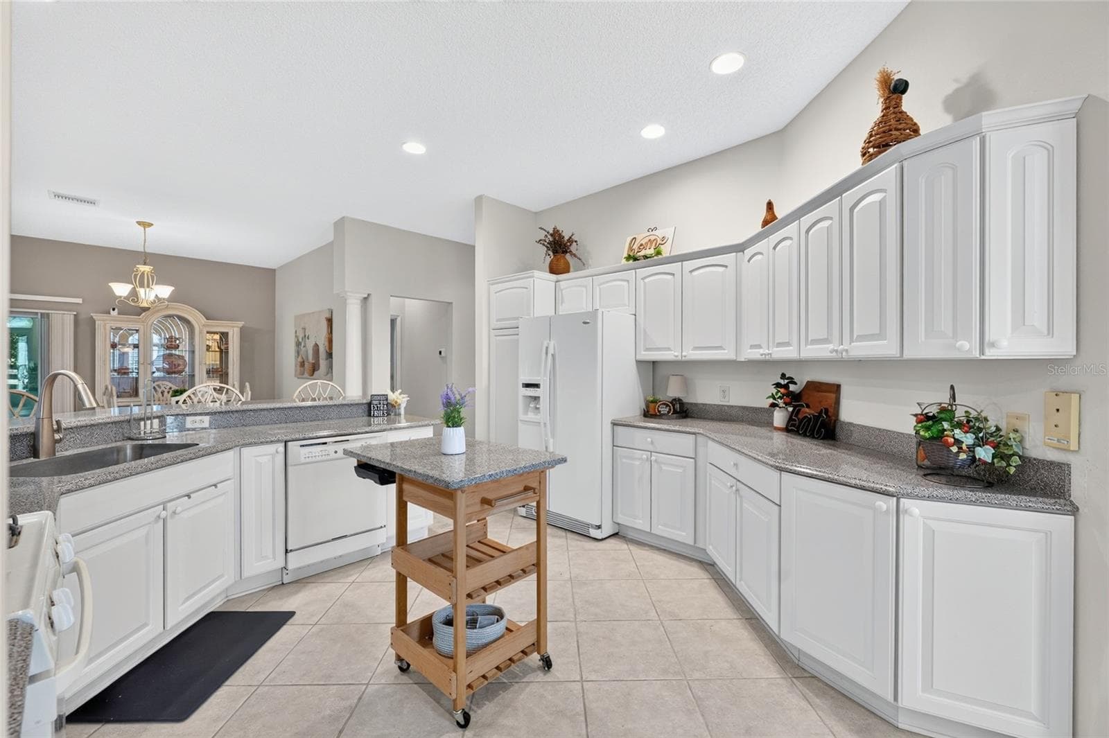 Single Family Residence at 9245 SE 169TH BENTLEY ST, THE VILLAGES, photo 11 of 73