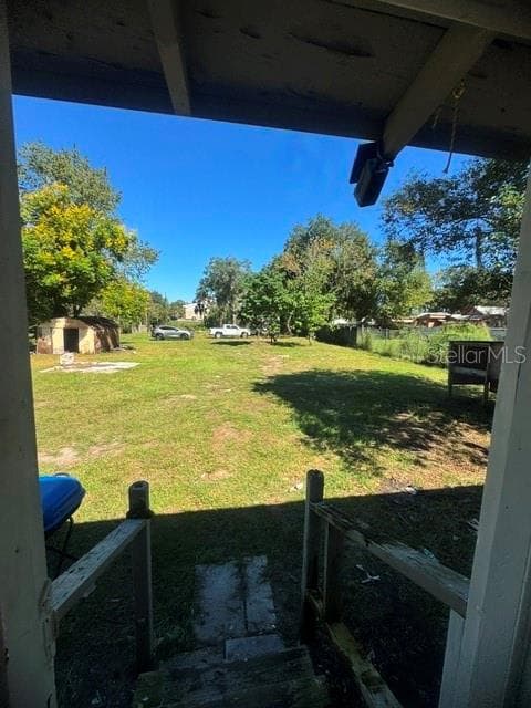 back door - 319 W 4TH ST, APOPKA