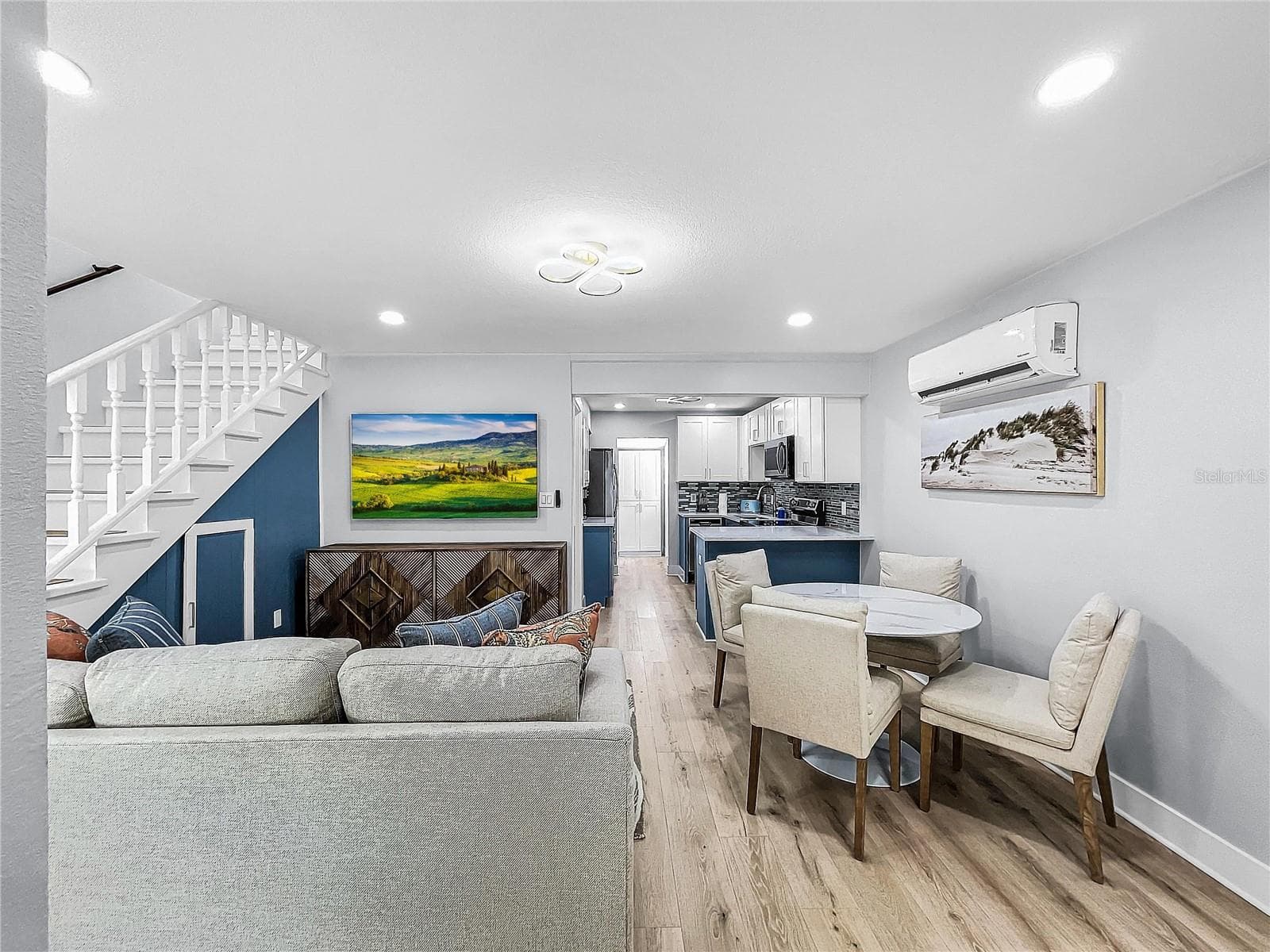 Single Family Residence at 115 90TH AVE, TREASURE ISLAND, photo 3 of 49