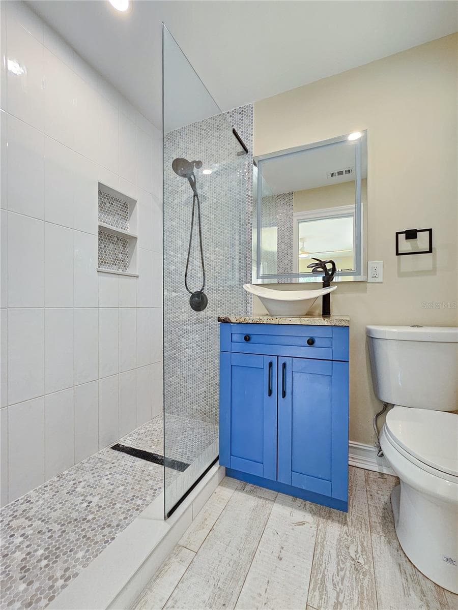 Single Family Residence at 3982 POINSETTIA DR, ST PETE BEACH, photo 86 of 116