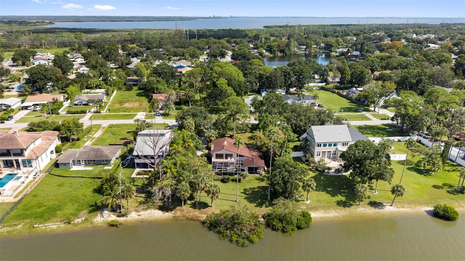Single Family Residence at 600 SHORE DR E, OLDSMAR, photo 10 of 56