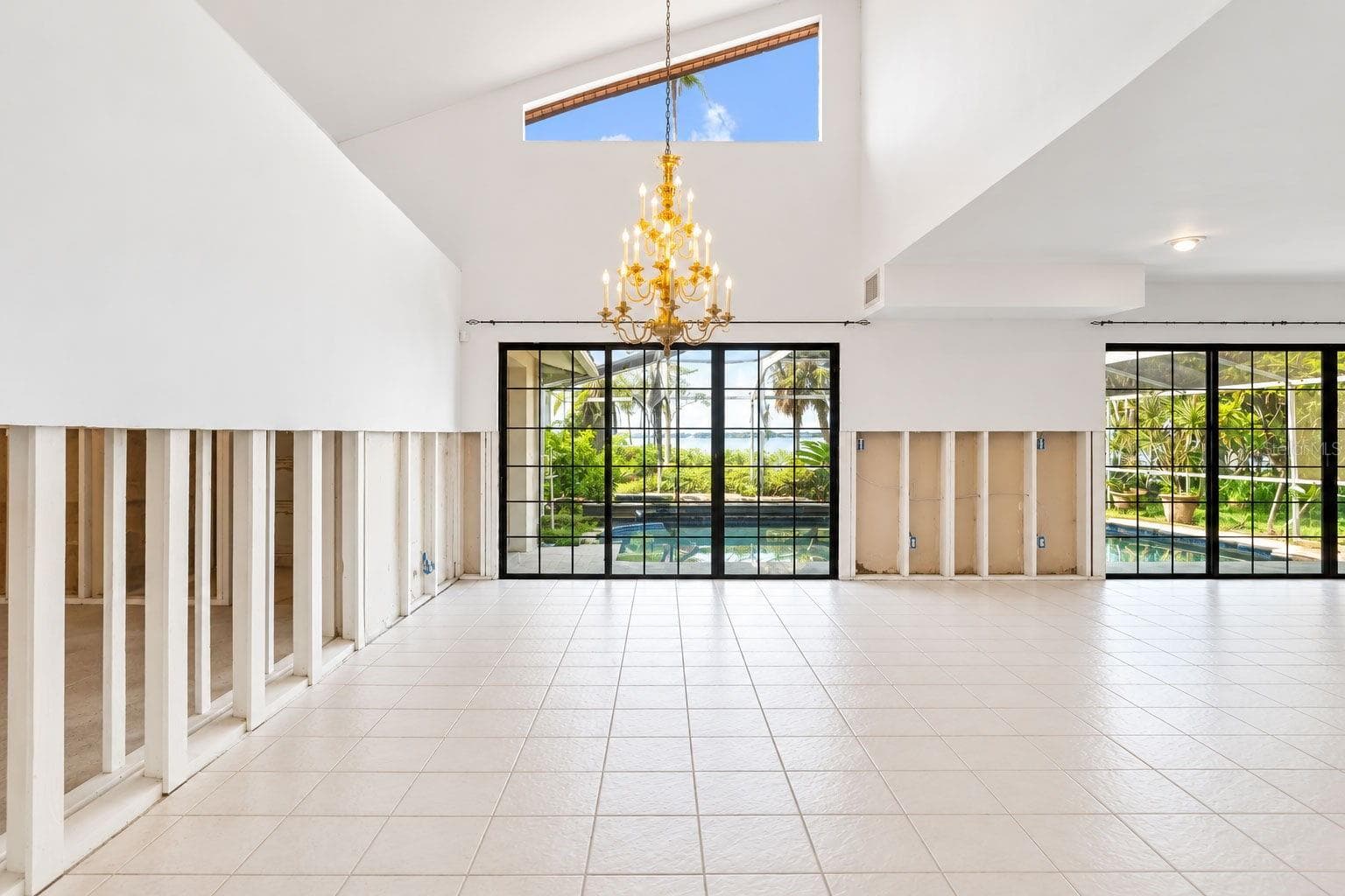 Single Family Residence at 600 SHORE DR E, OLDSMAR, photo 23 of 56