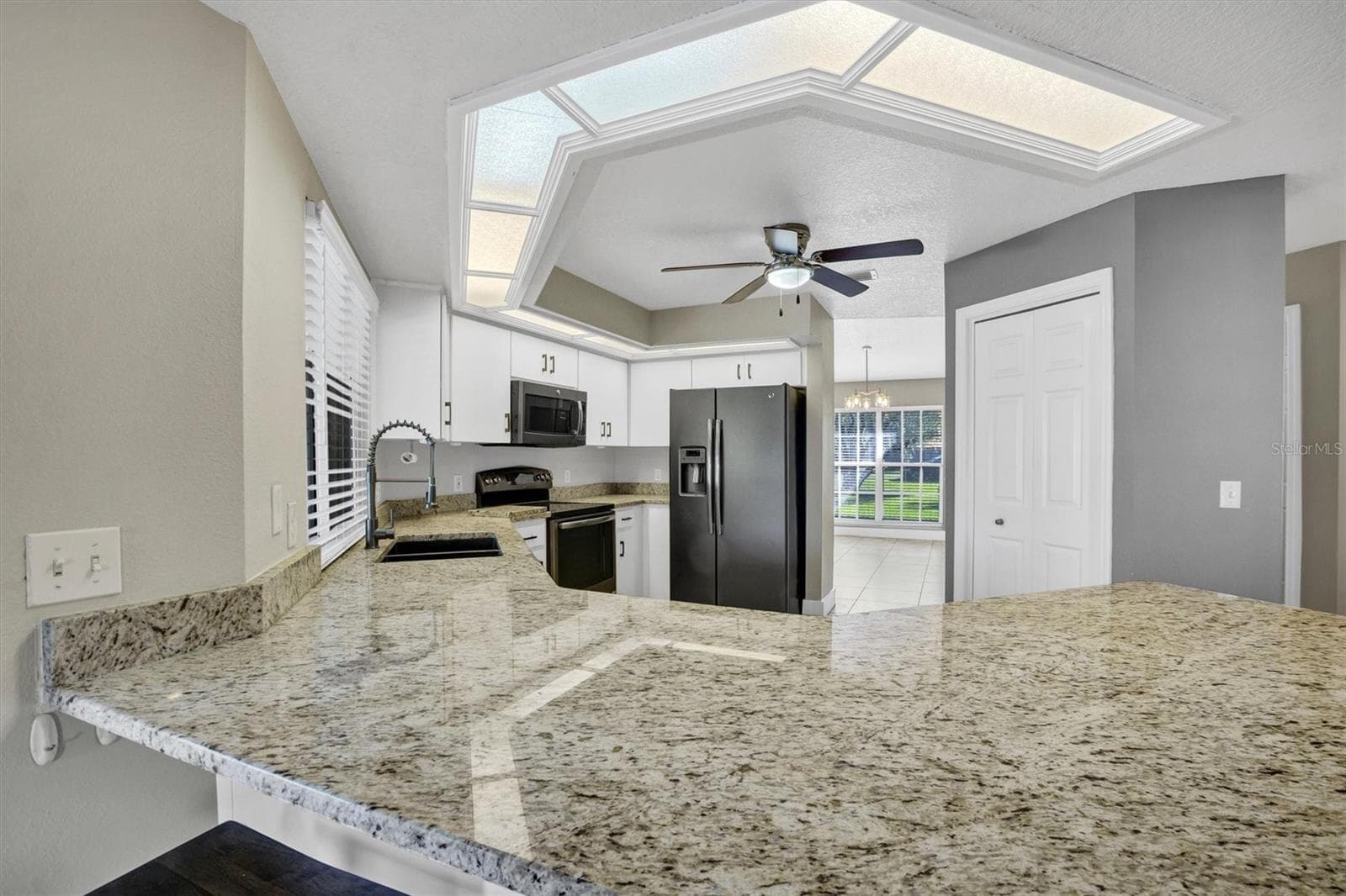 Single Family Residence at 302 N WEBB RD, PLANT CITY, photo 13 of 49