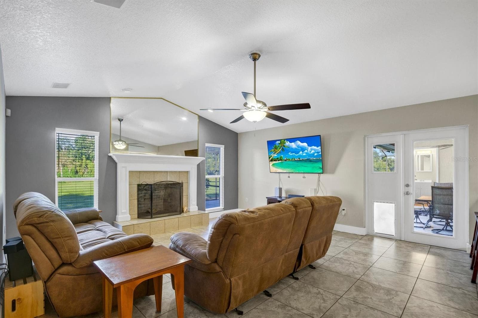 Single Family Residence at 302 N WEBB RD, PLANT CITY, photo 15 of 49