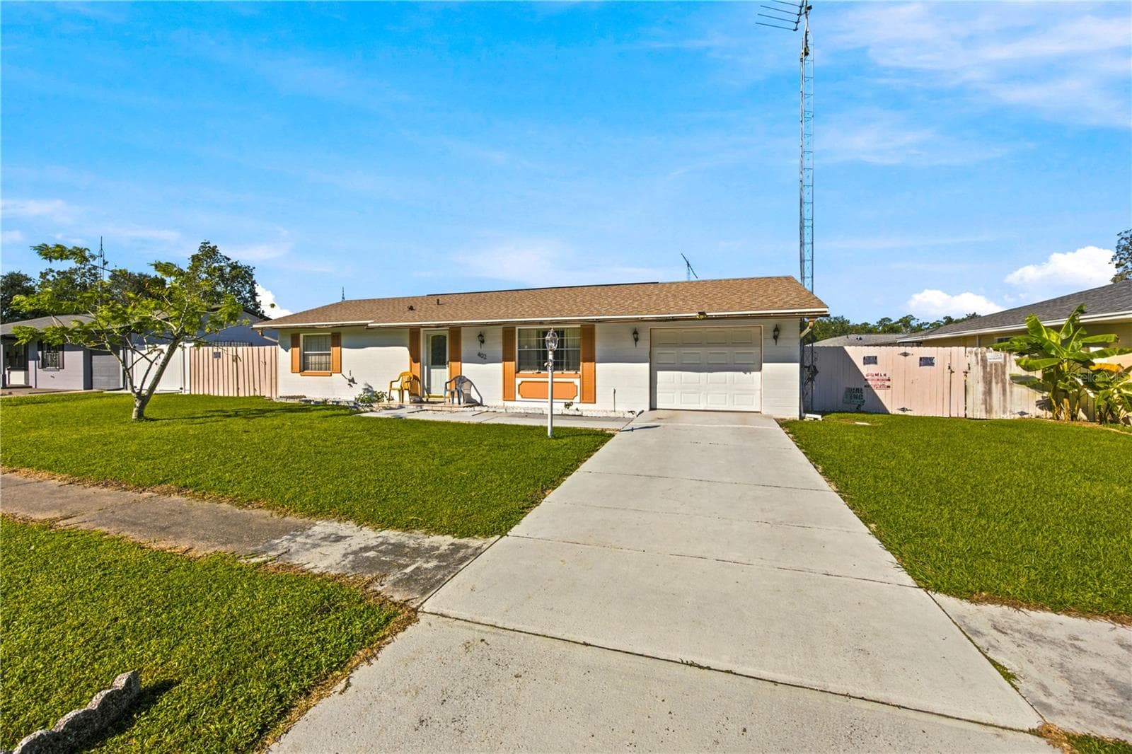 Single Family Residence at 402 MARION OAKS DR, OCALA, photo 3 of 24