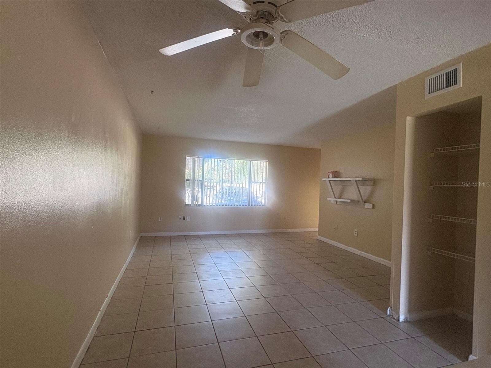 living room - 12723 LOCKEY LN, TAMPA
