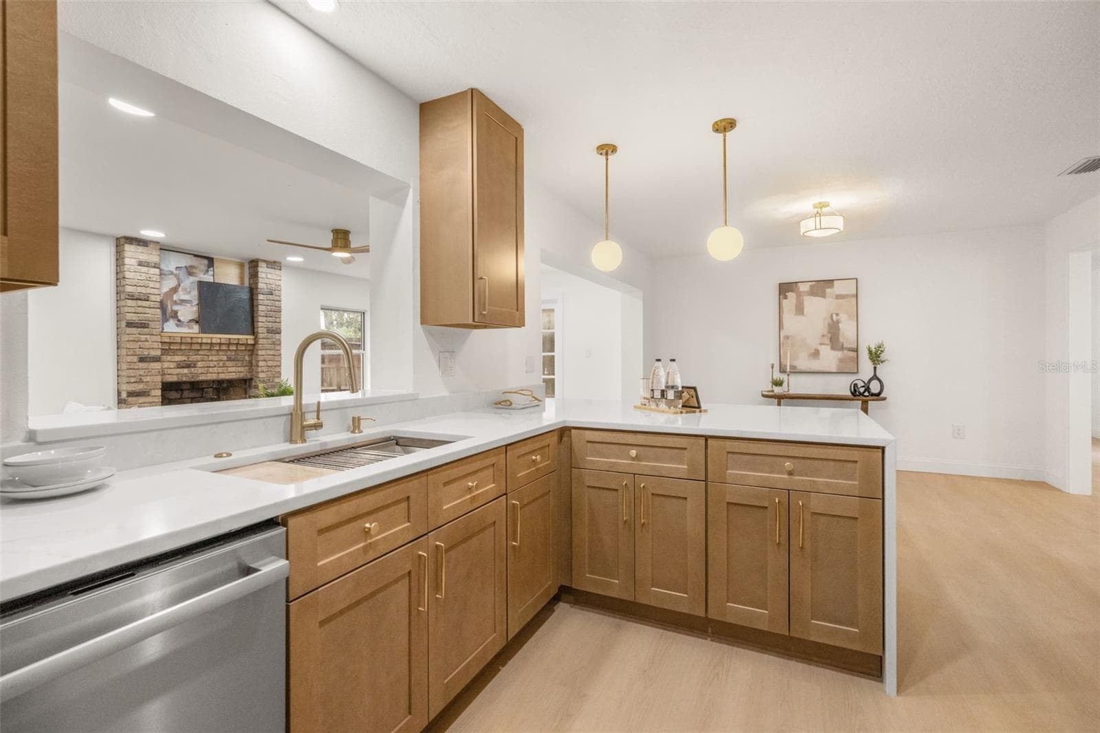 Single Family Residence at 616 LAKE HOWELL RD, MAITLAND, photo 12 of 35