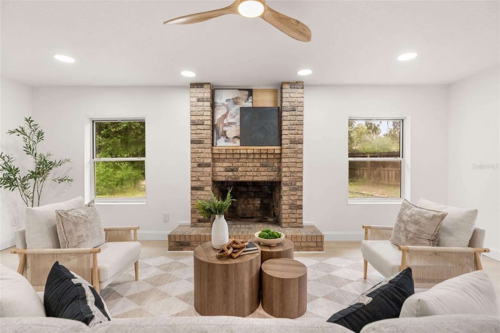 Single Family Residence at 616 LAKE HOWELL RD, MAITLAND, photo 14 of 35