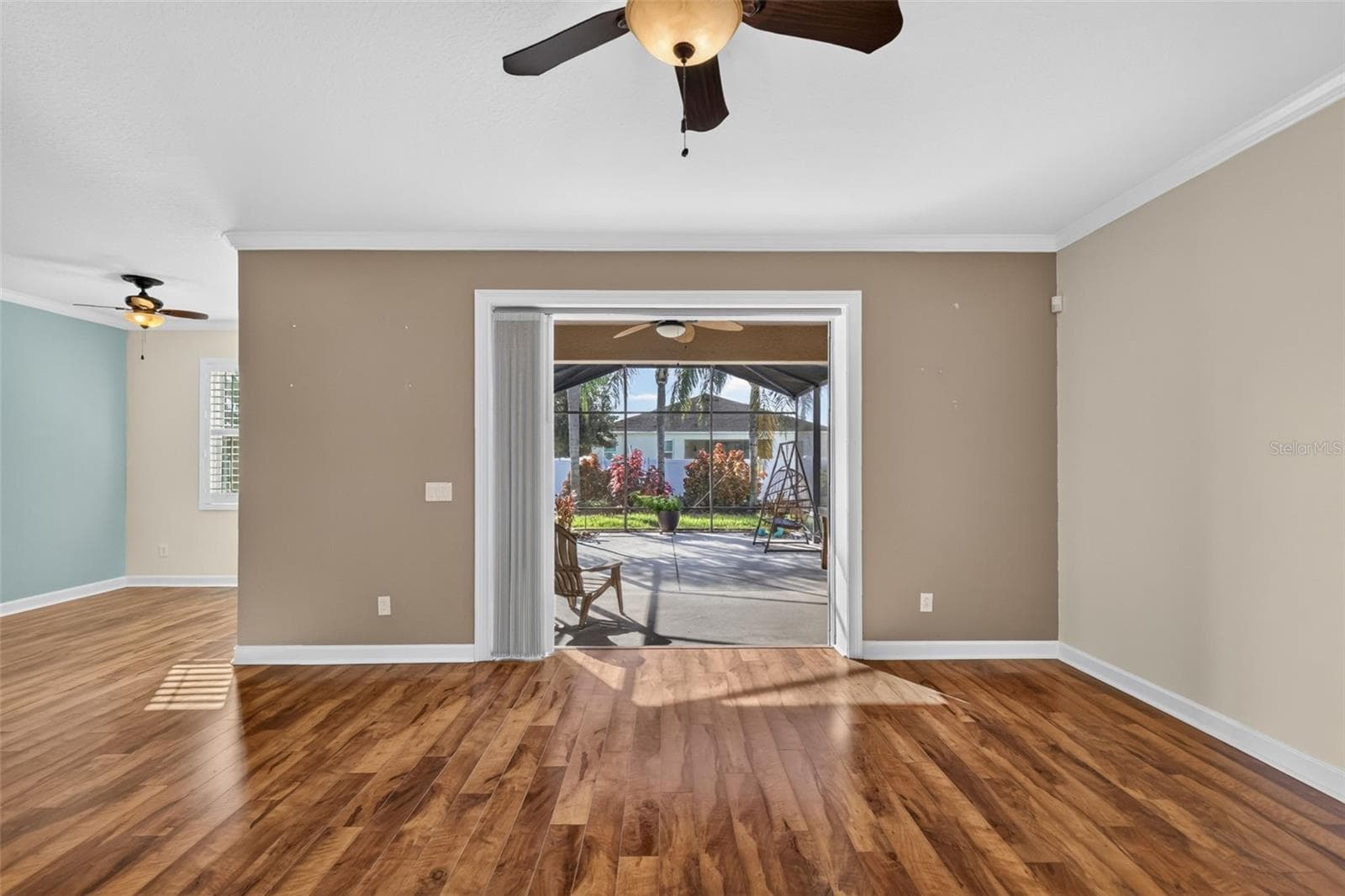 Open up your family room to outdoor living space ~ - 4913 ROYCE DR, MOUNT DORA