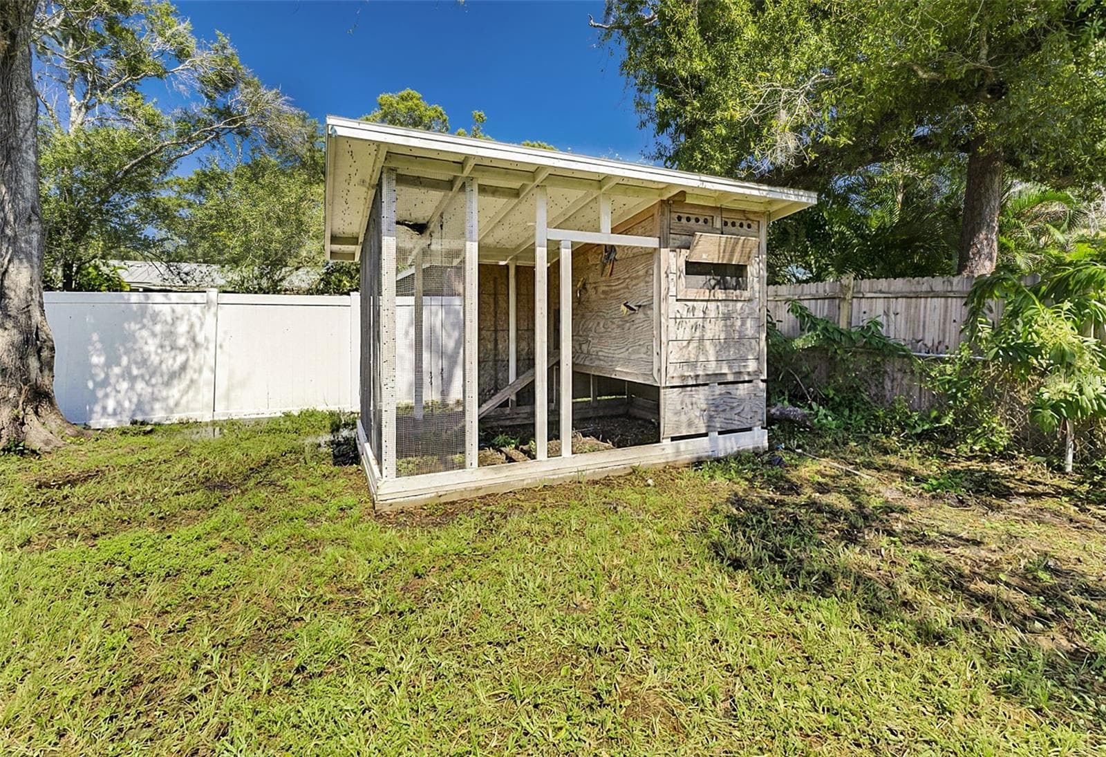 Single Family Residence at 3254 ELLIOTT ST, VENICE, photo 13 of 46