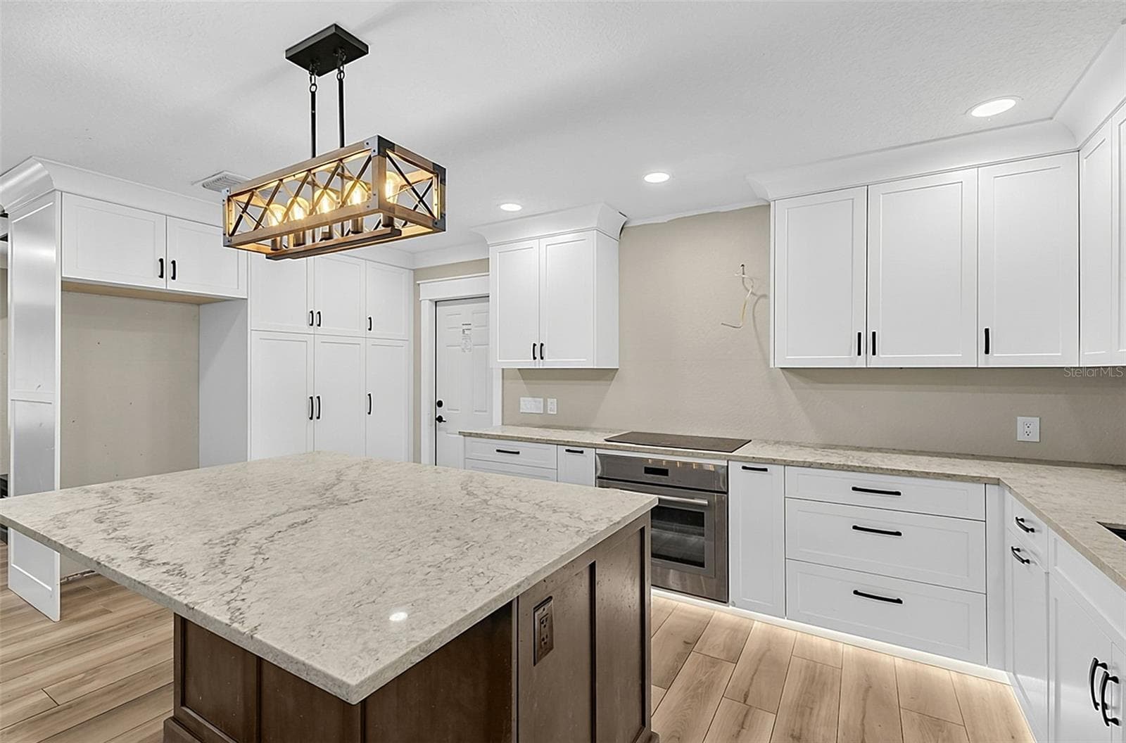Single Family Residence at 3254 ELLIOTT ST, VENICE, photo 24 of 46