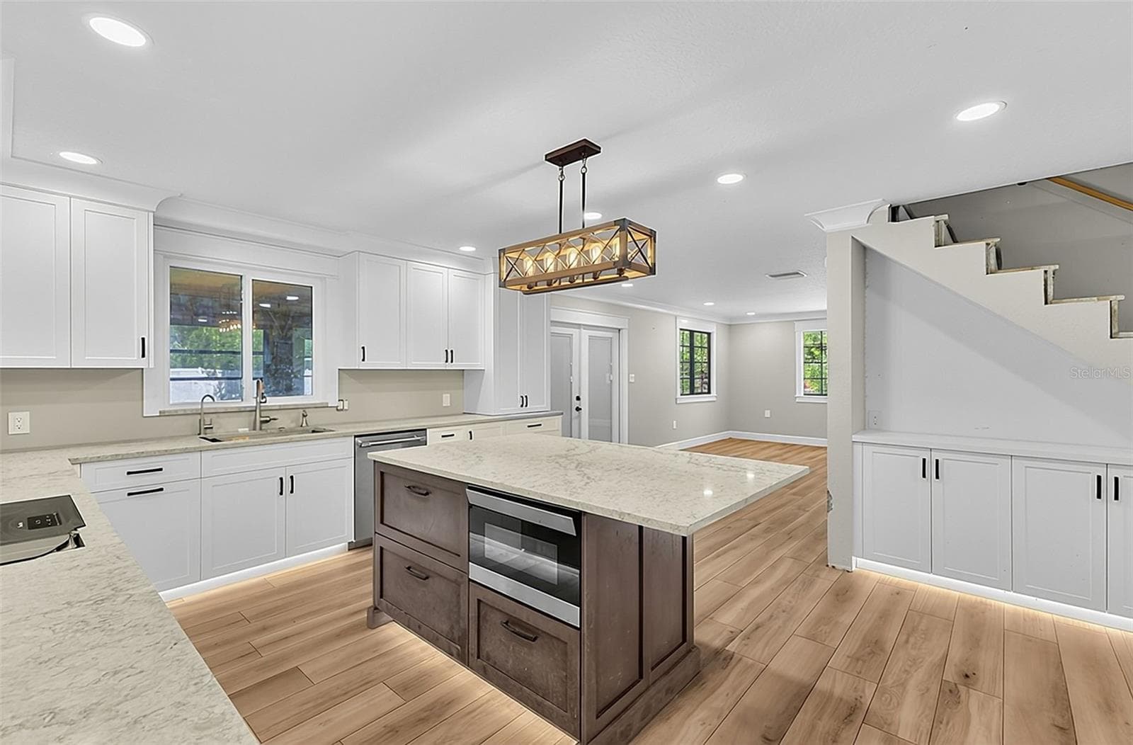 Single Family Residence at 3254 ELLIOTT ST, VENICE, photo 25 of 46