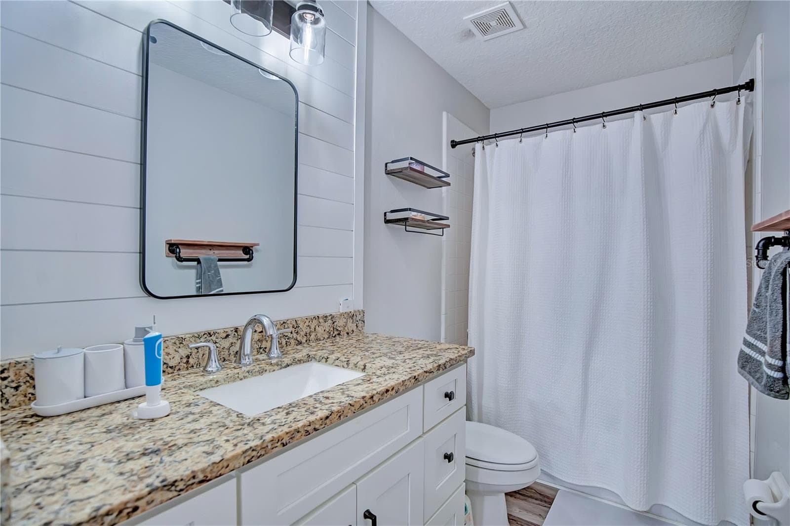 Single Family Residence at 389 LAKEPARK TRL, OVIEDO, photo 27 of 45