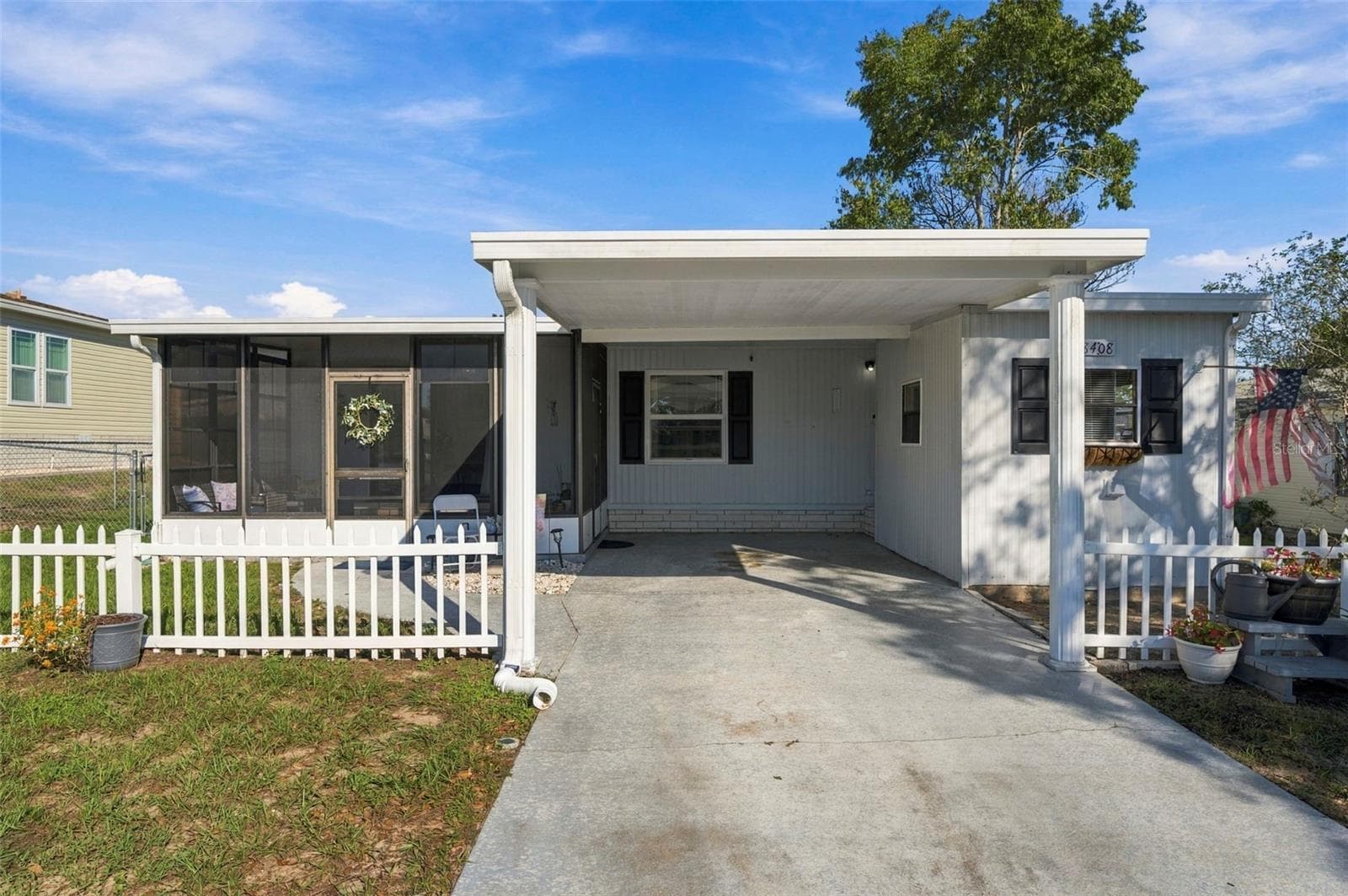 Manufactured Home at 8408 FLEETWAY AVE, BROOKSVILLE, photo 3 of 73