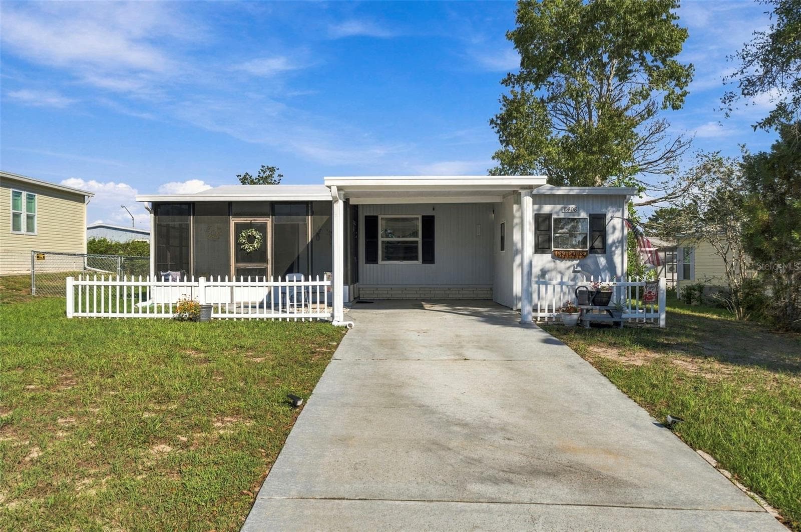 Manufactured Home at 8408 FLEETWAY AVE, BROOKSVILLE, photo 5 of 73