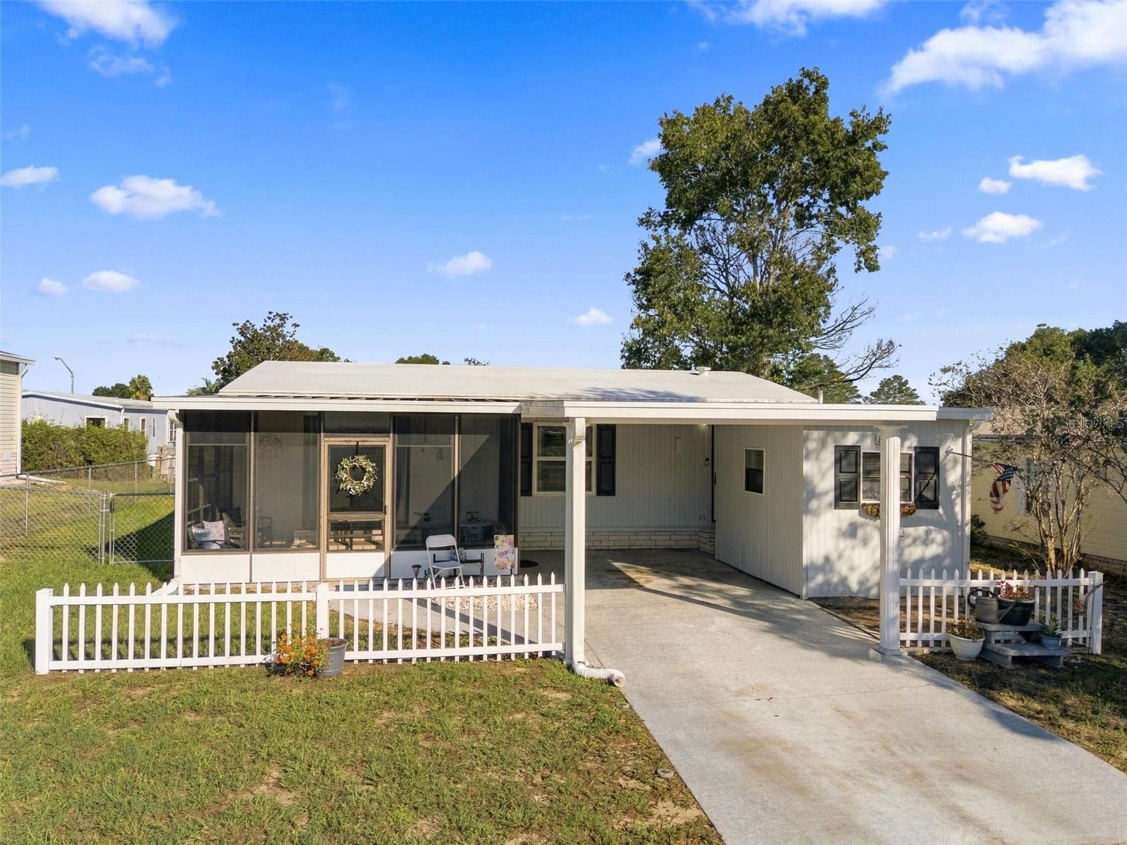 Manufactured Home at 8408 FLEETWAY AVE, BROOKSVILLE, photo 36 of 73