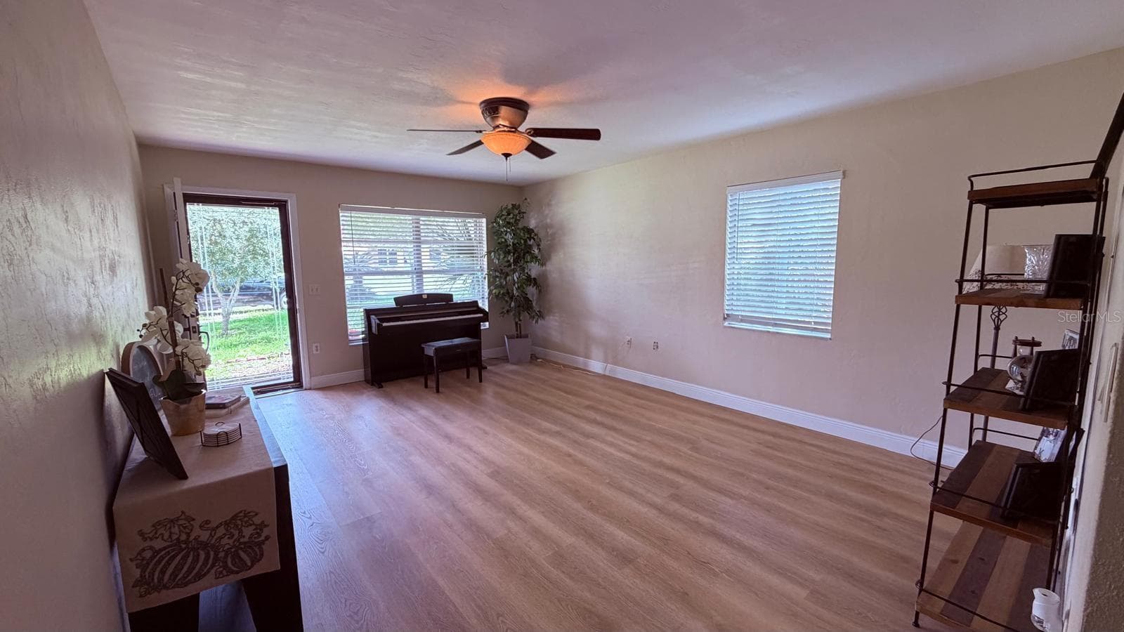 Half Duplex at 928 NEW BEDFORD DR, DELAND, photo 16 of 20