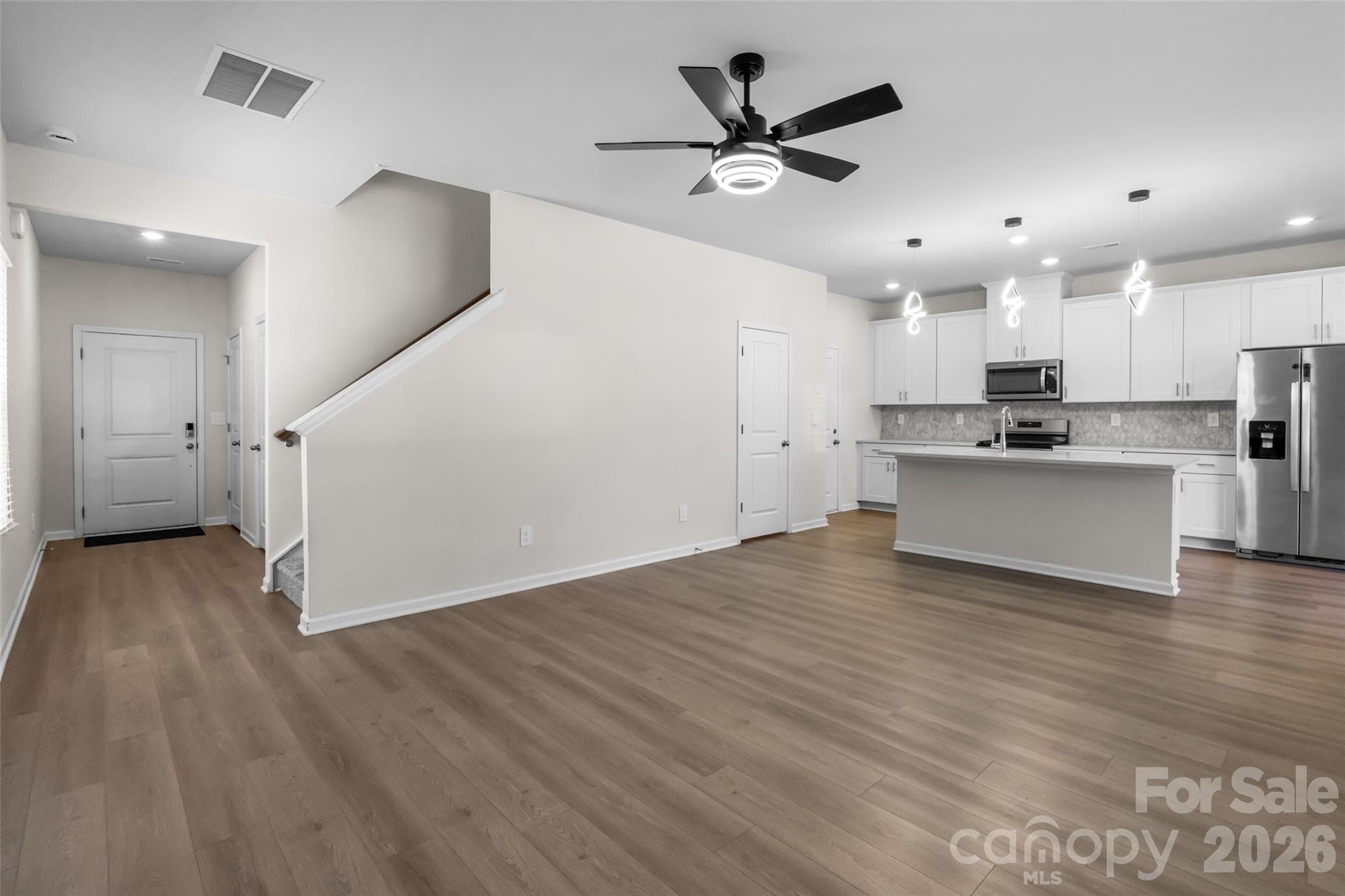 Single Family Residence at 380 Olympia Way, York, photo 9 of 43