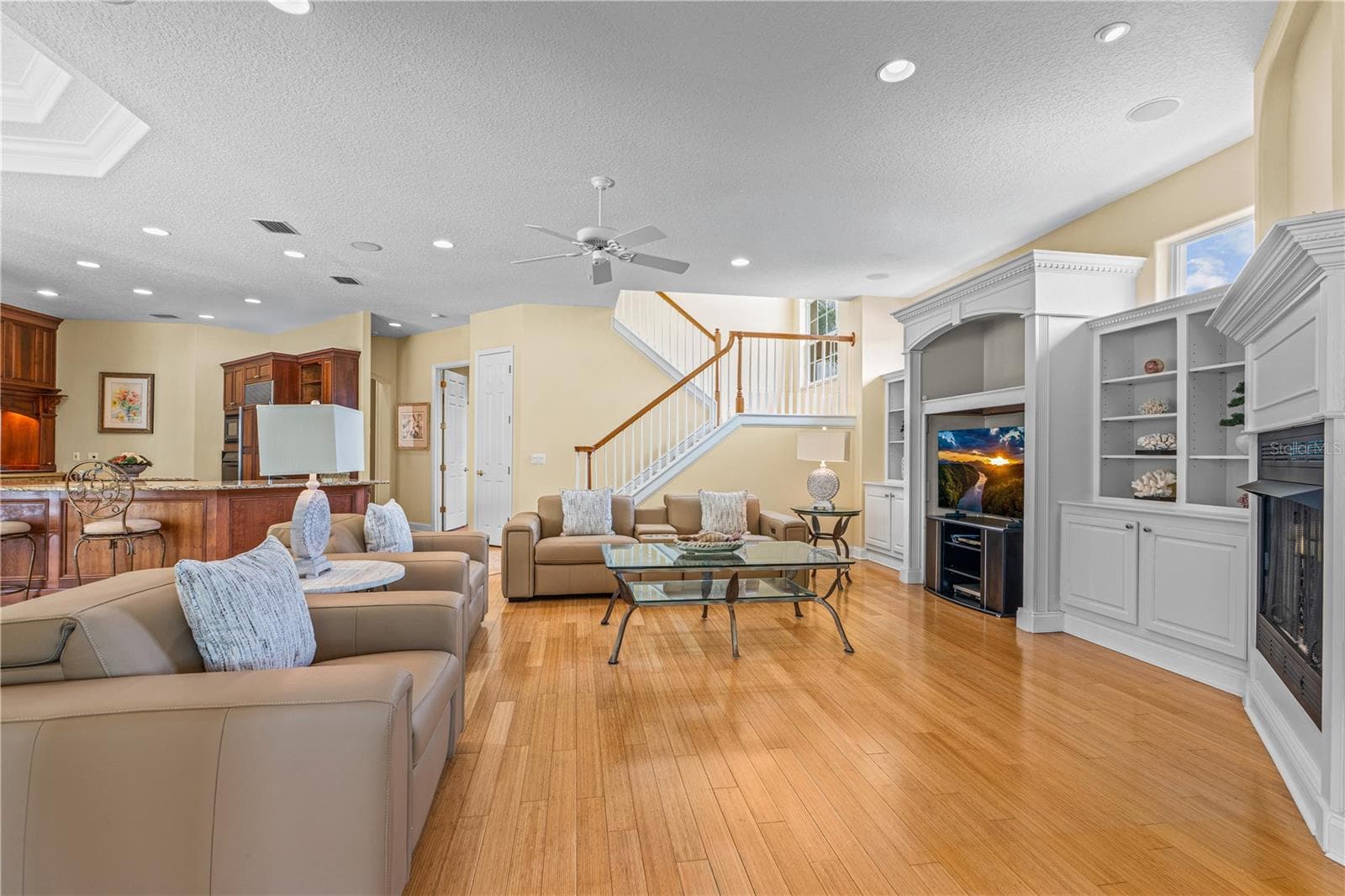Family Room Additional View - 1025 W HAMPSTEAD LANE LN, ORMOND BEACH