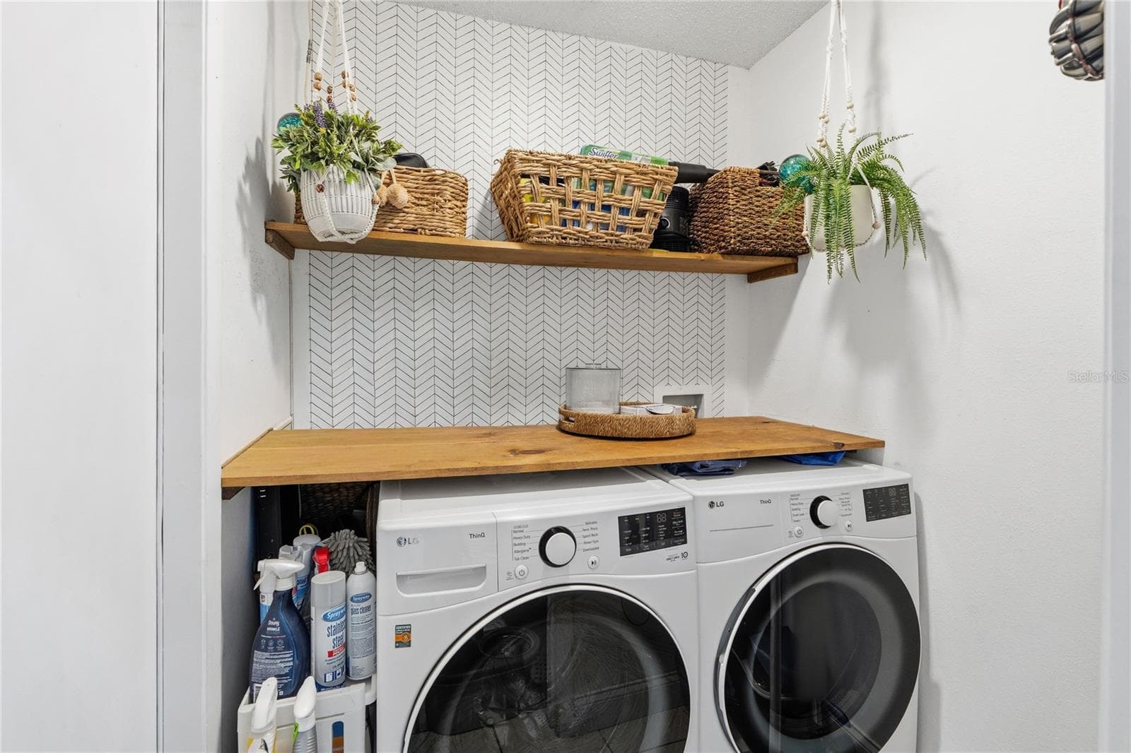 Laundry room - 8761 HUNTFIELD ST, TAMPA
