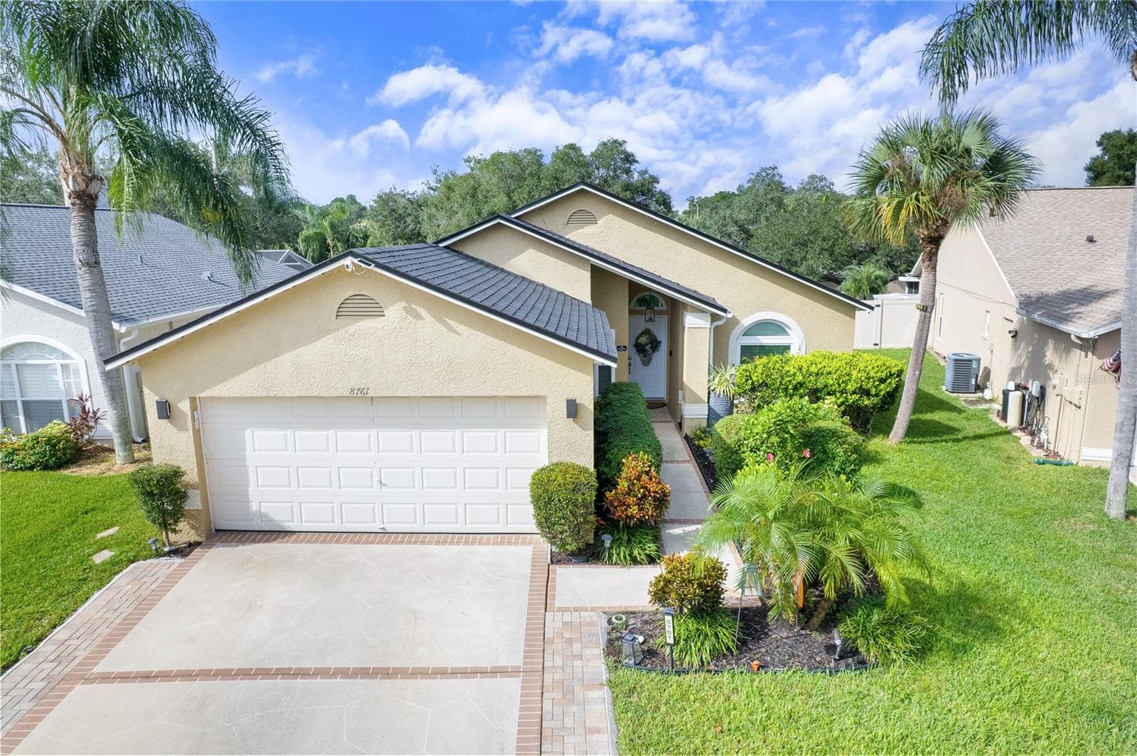 Front View - 8761 HUNTFIELD ST, TAMPA