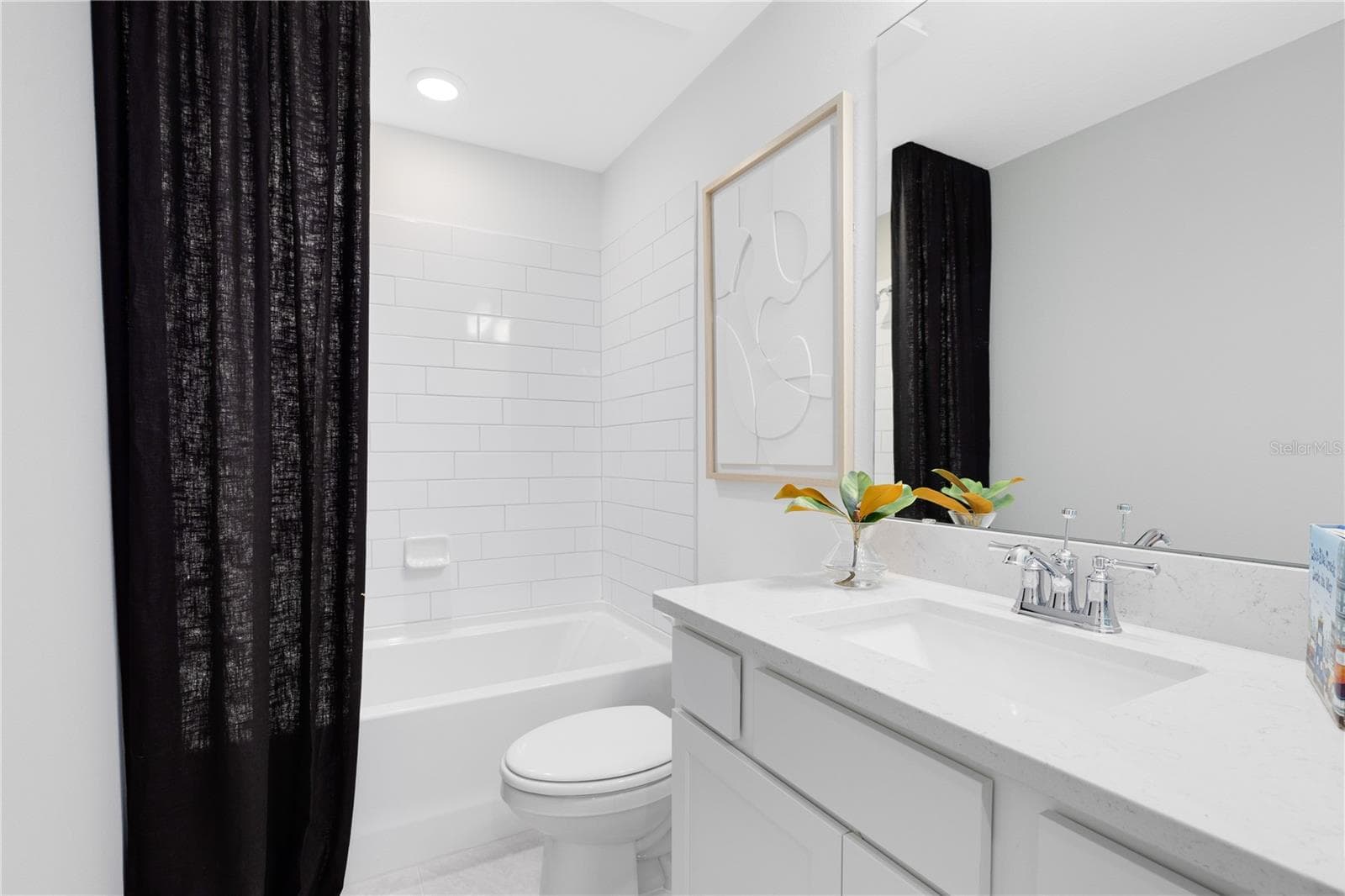 Model Home Design Only. Pictures and furnishings are for illustrative purposes only. Elevations, colors and options may vary. Furniture is for model home staging only. - 4548 ORCHARD VIEW ALLEY, CLERMONT