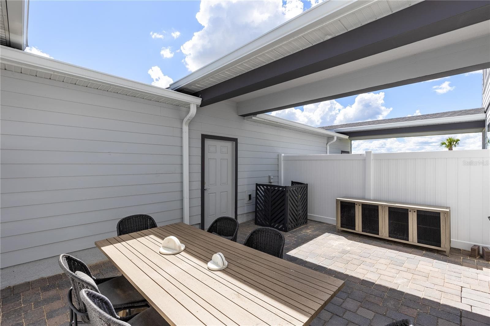 Model Home Design Only. Pictures and furnishings are for illustrative purposes only. Elevations, colors and options may vary. Furniture is for model home staging only. - 4548 ORCHARD VIEW ALLEY, CLERMONT