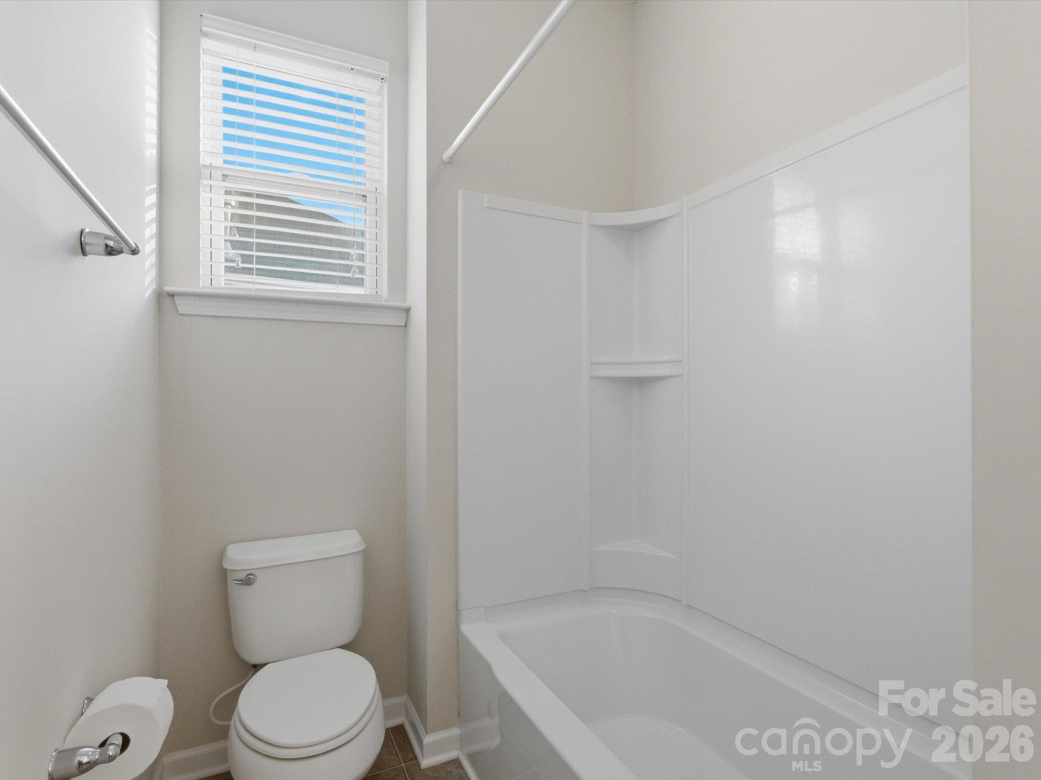 Full Bath Up Stairs Picture #2 - 15110 Reminisce Lane, Charlotte