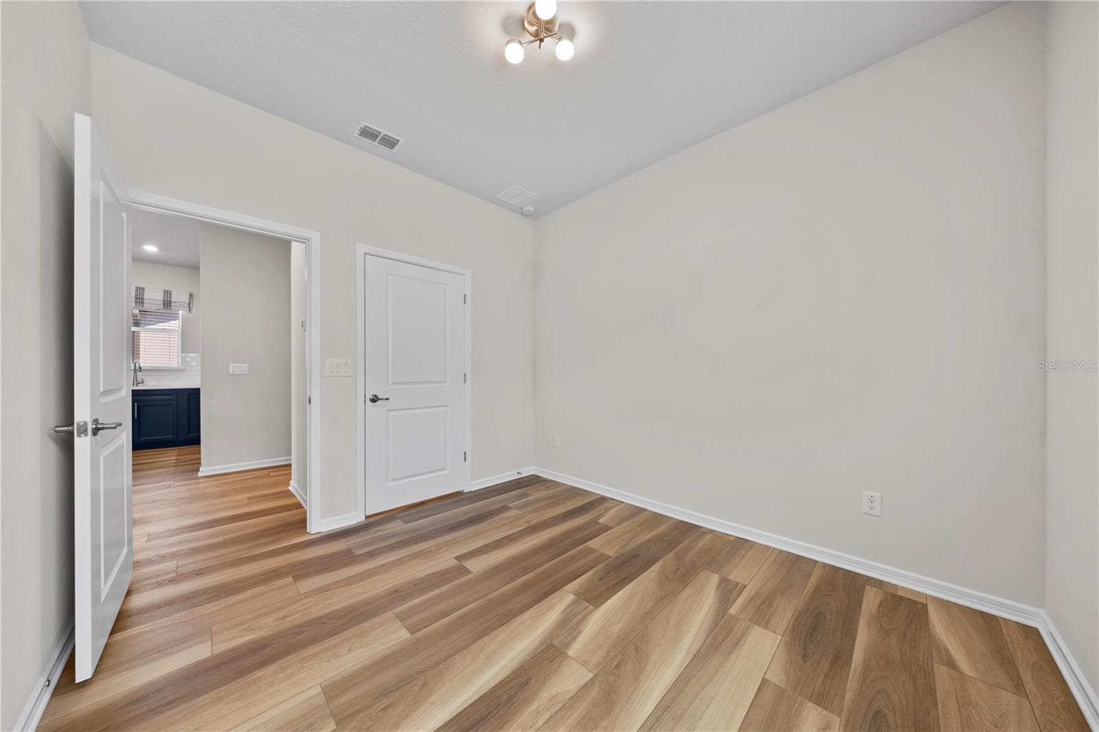 Single Family Residence at 6127 SW 93RD CIR, OCALA, photo 11 of 43