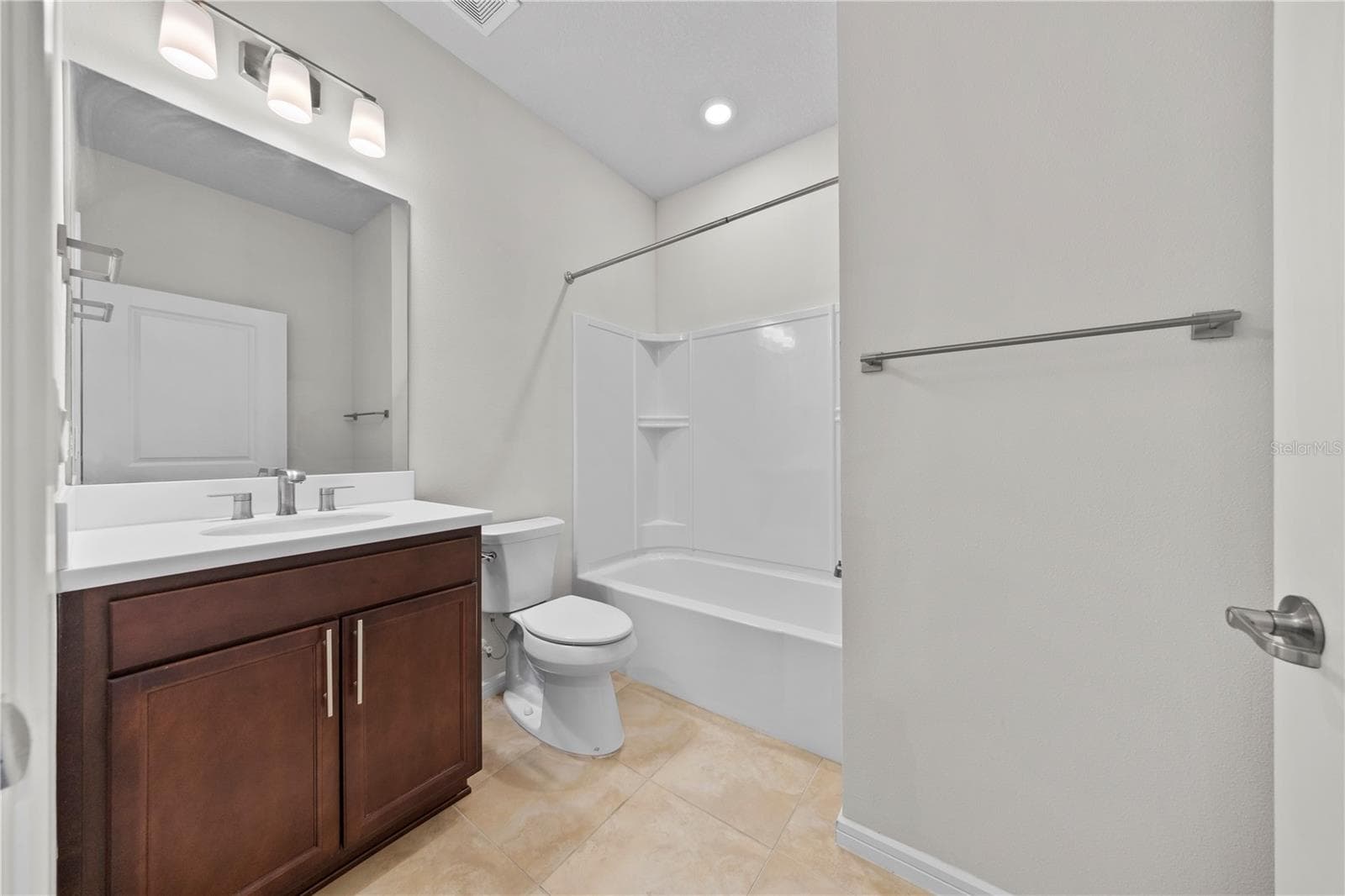 Single Family Residence at 6127 SW 93RD CIR, OCALA, photo 13 of 43