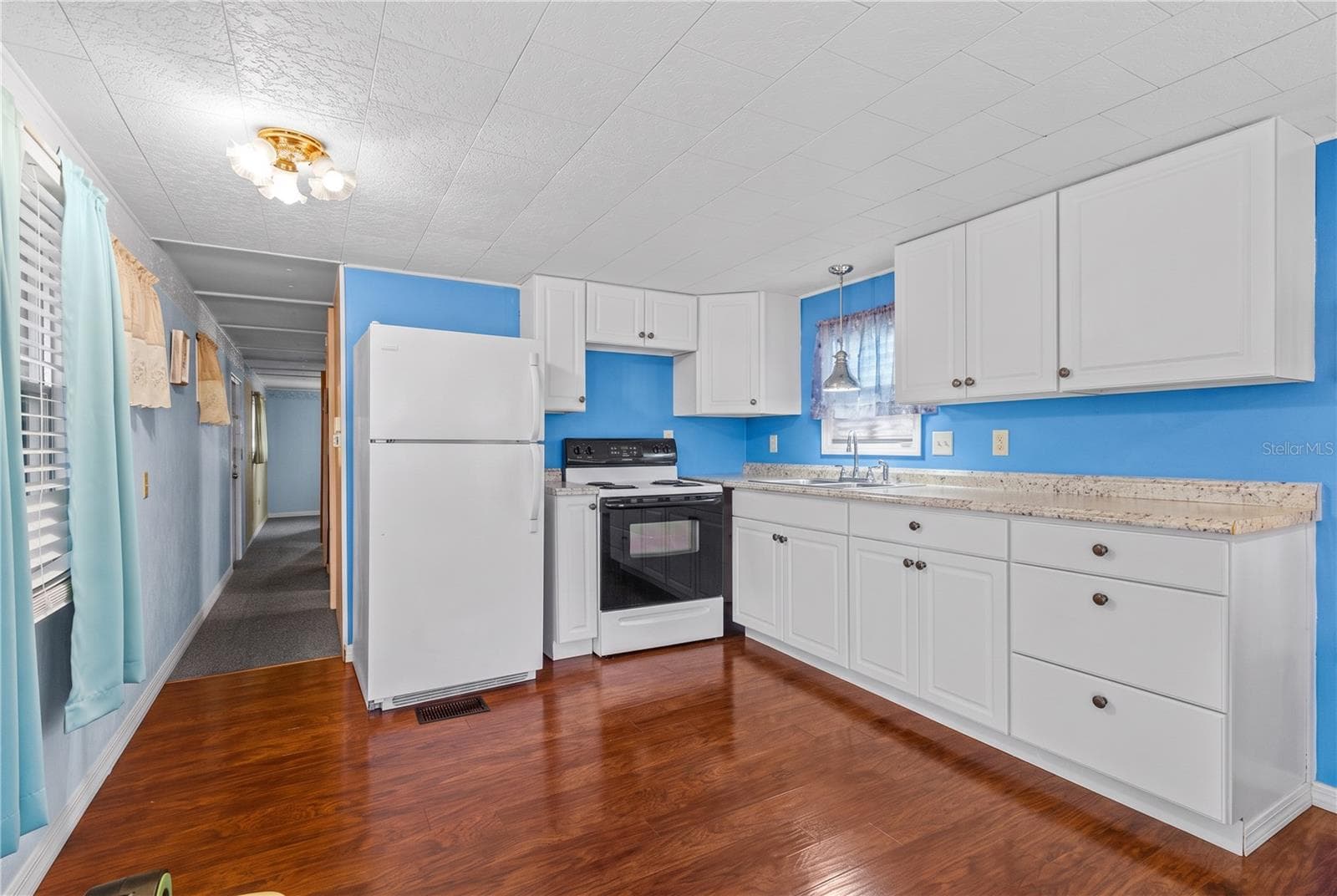 Kitchen - 5316 53RD AVE E #Q11, BRADENTON