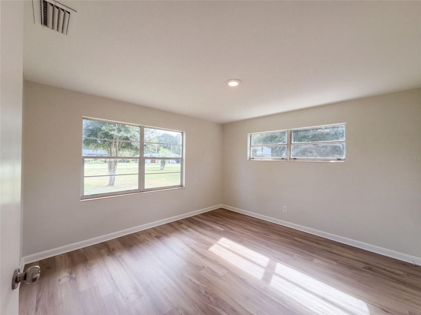 Single Family Residence at 1609 OLD DAYTONA RD, DELAND, photo 4 of 16