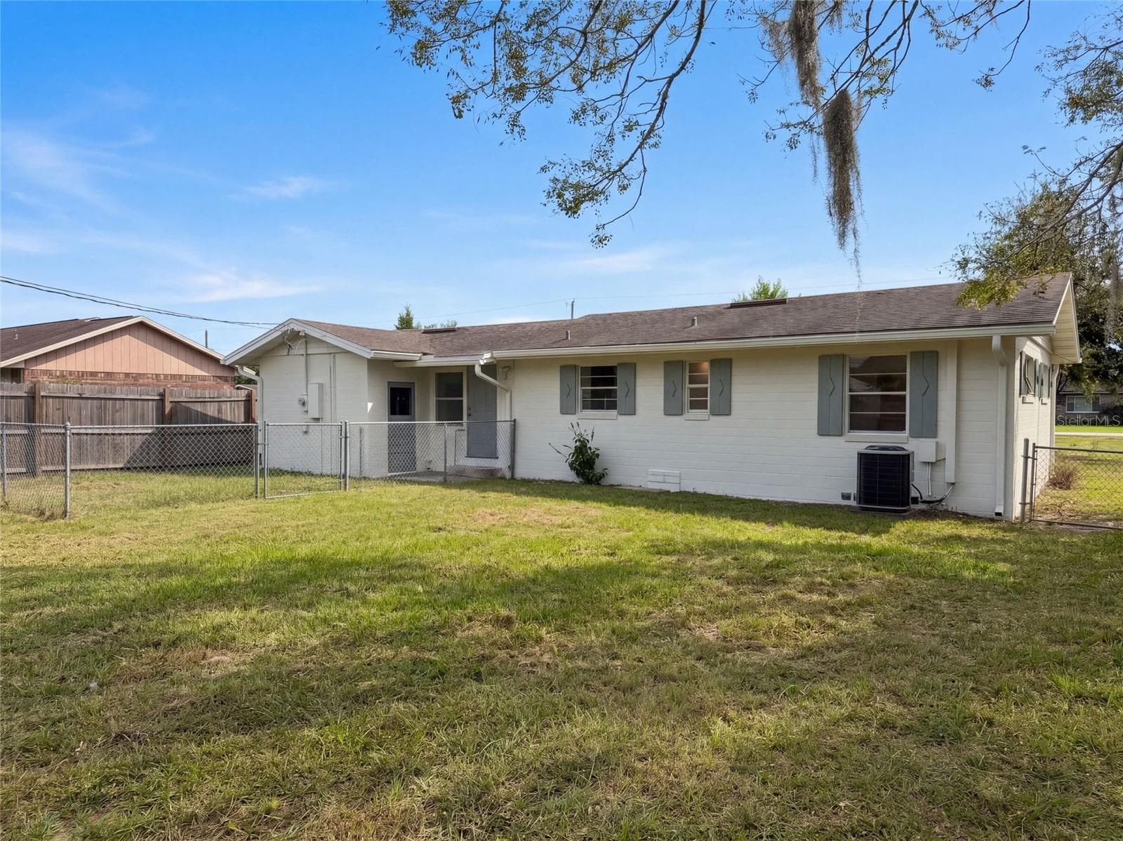 Single Family Residence at 1609 OLD DAYTONA RD, DELAND, photo 5 of 16