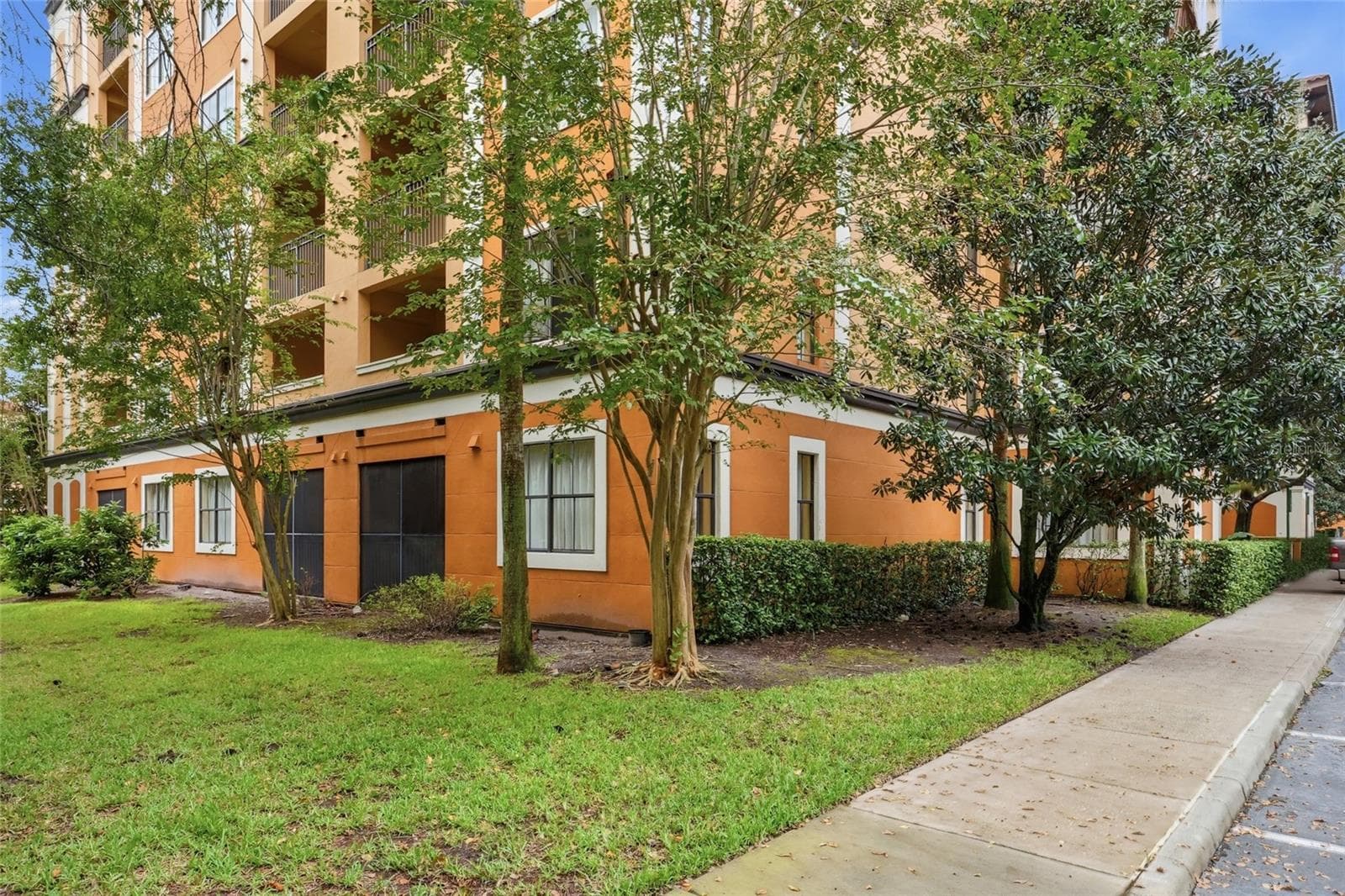 Condo - Hotel at 12521 FLORIDAYS RESORT DR #101F, ORLANDO, photo 3 of 36