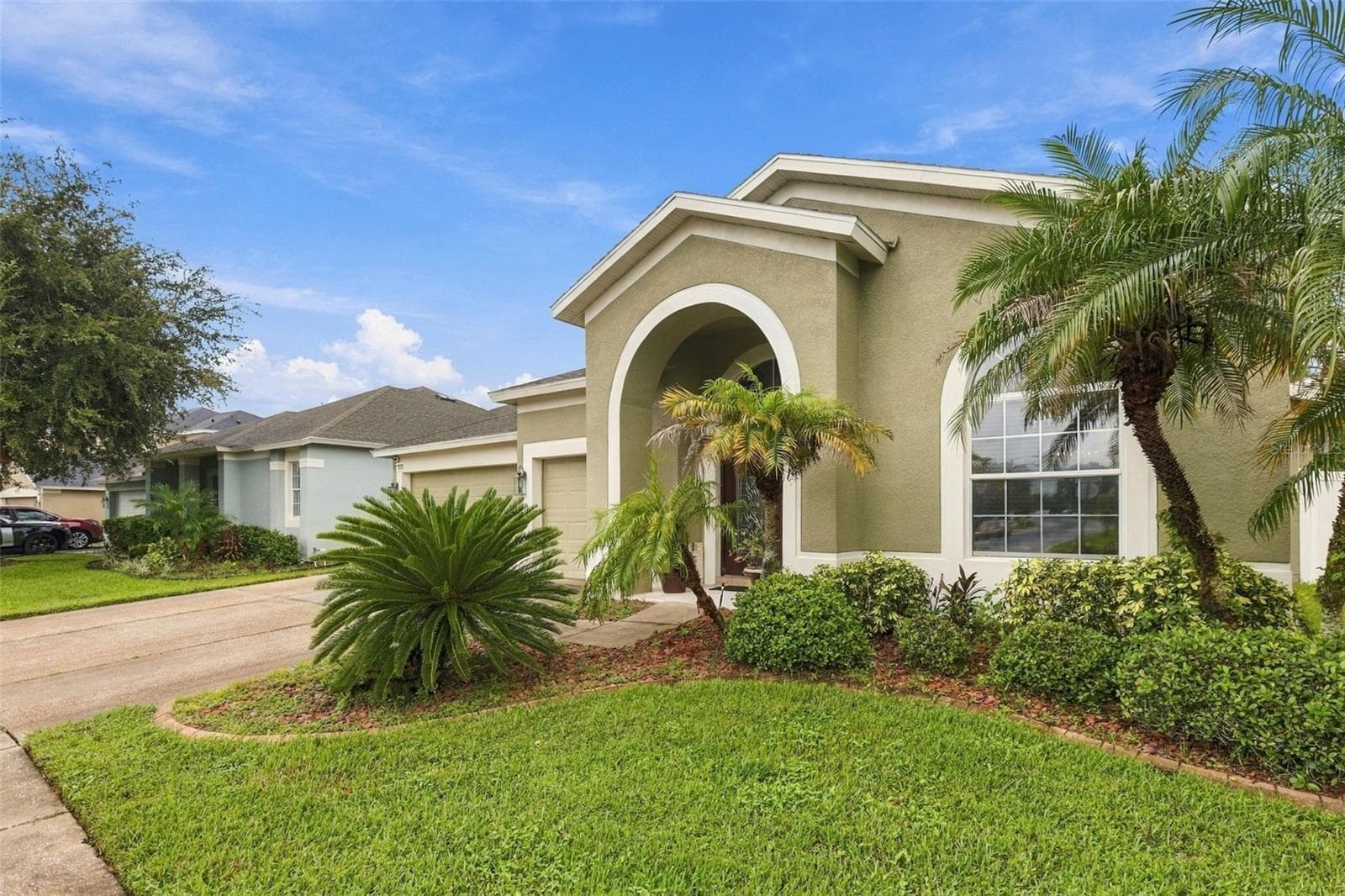 Single Family Residence at 3608 JUNEBERRY DR, WESLEY CHAPEL, photo 3 of 41