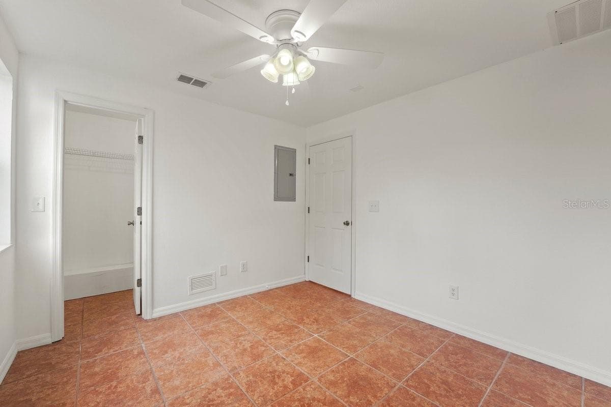 Single Family Residence at 64 OCEAN SHORE DR, ORMOND BEACH, photo 10 of 26