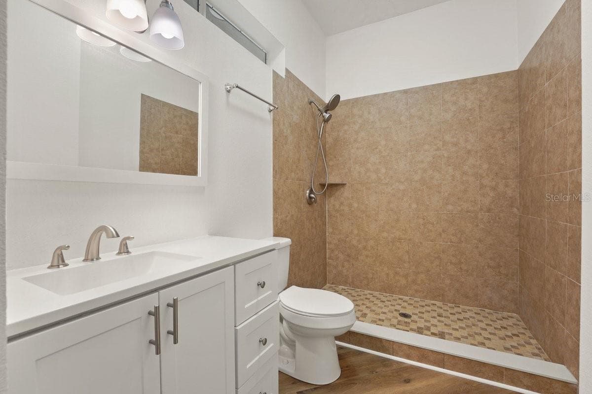 Single Family Residence at 64 OCEAN SHORE DR, ORMOND BEACH, photo 18 of 26