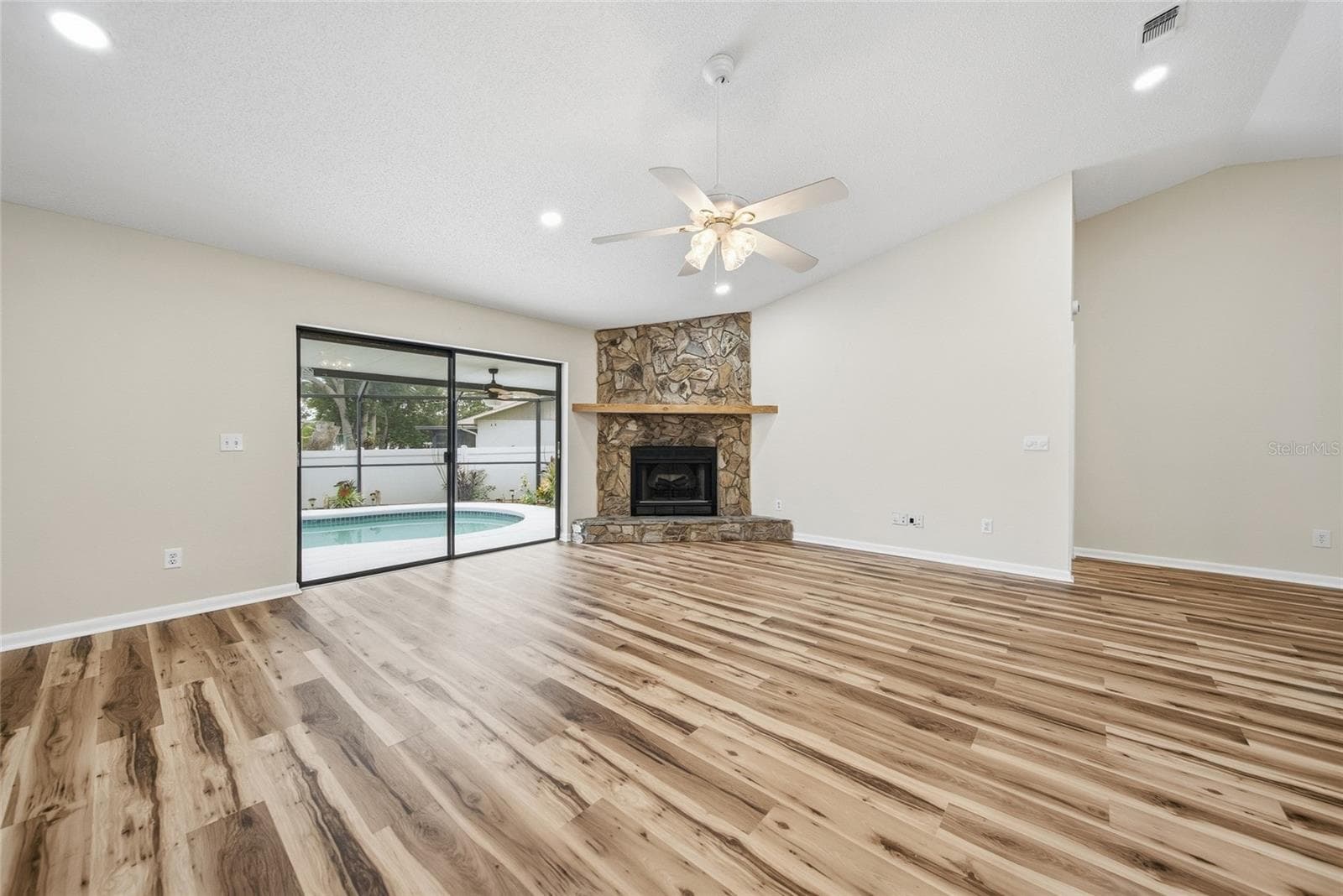 Single Family Residence at 3179 LAKE SAXON DR, LAND O LAKES, photo 18 of 44