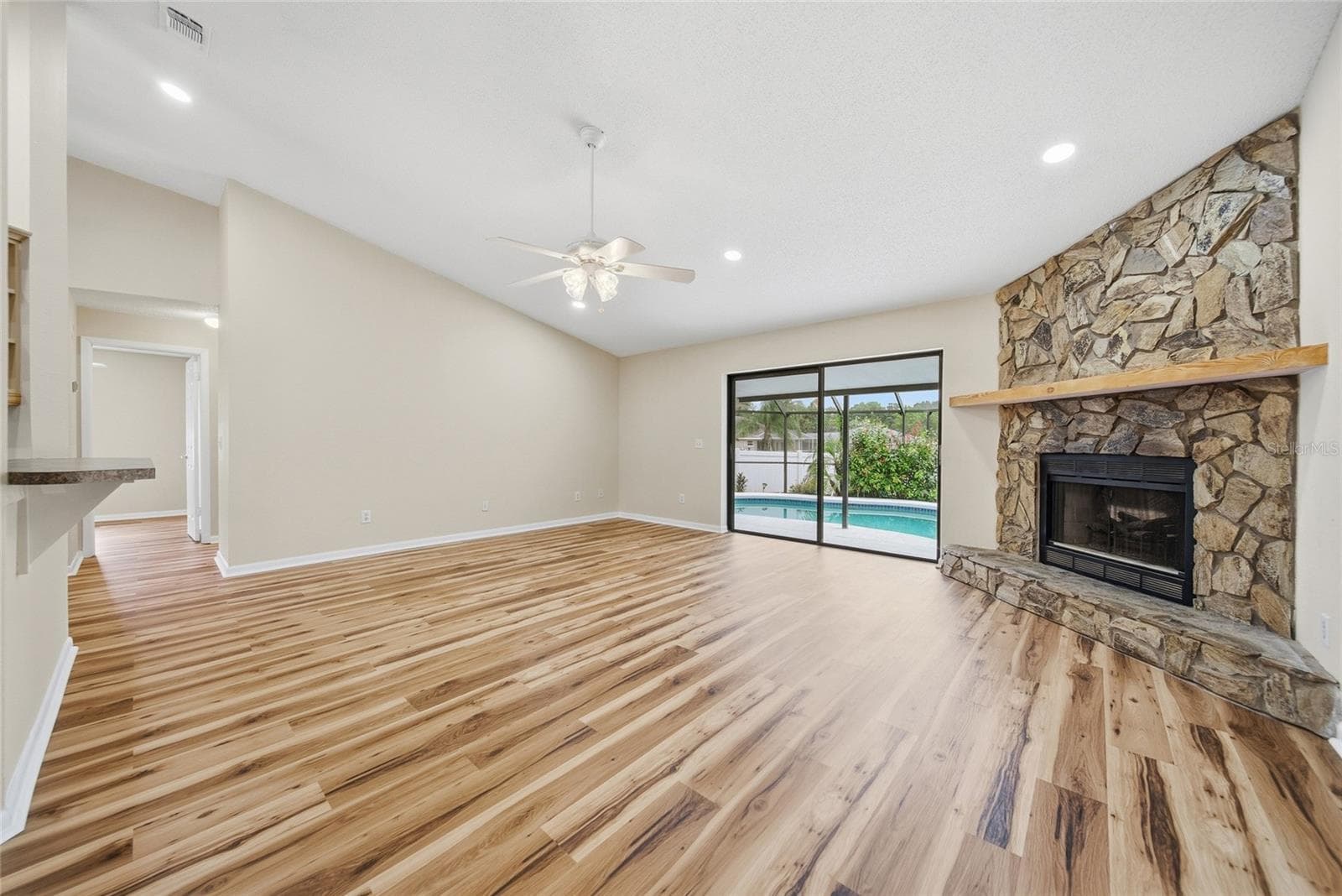 Single Family Residence at 3179 LAKE SAXON DR, LAND O LAKES, photo 19 of 44