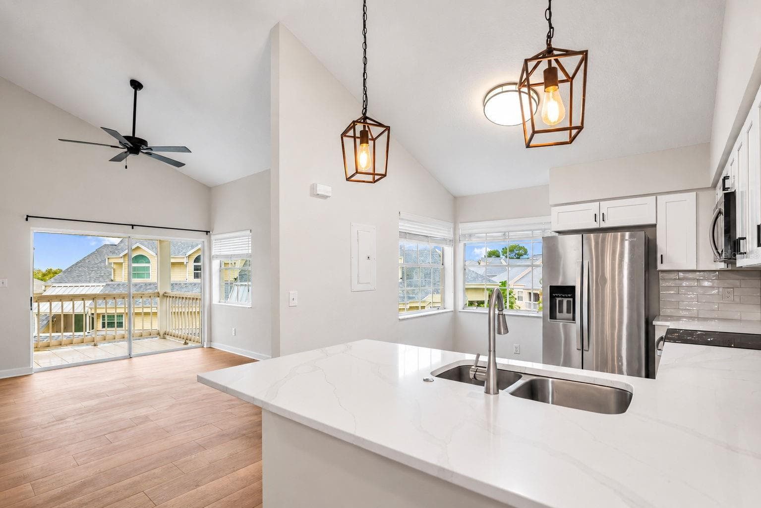 Condominium at 6924 STONES THROW CIR N #8307, ST PETERSBURG, photo 3 of 54