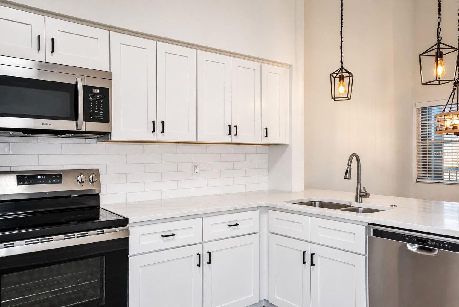 Condominium at 6924 STONES THROW CIR N #8307, ST PETERSBURG, photo 4 of 54