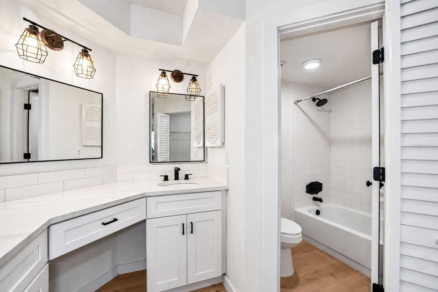 Condominium at 6924 STONES THROW CIR N #8307, ST PETERSBURG, photo 17 of 54