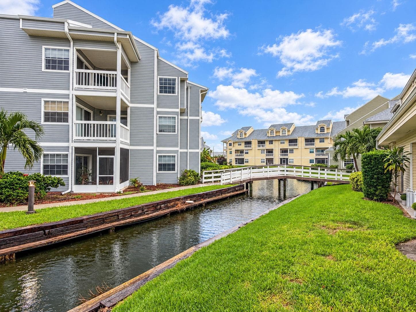 Condominium at 6924 STONES THROW CIR N #8307, ST PETERSBURG, photo 39 of 54