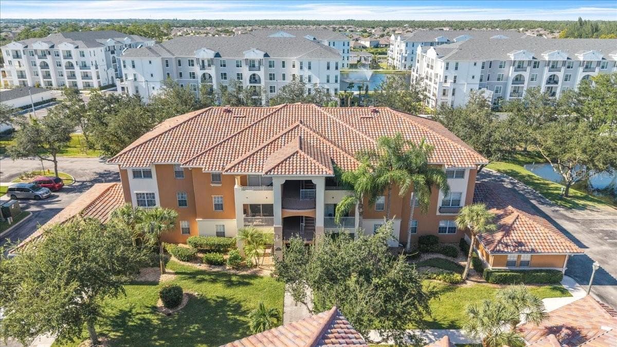 3948 POMODORO CIR #102