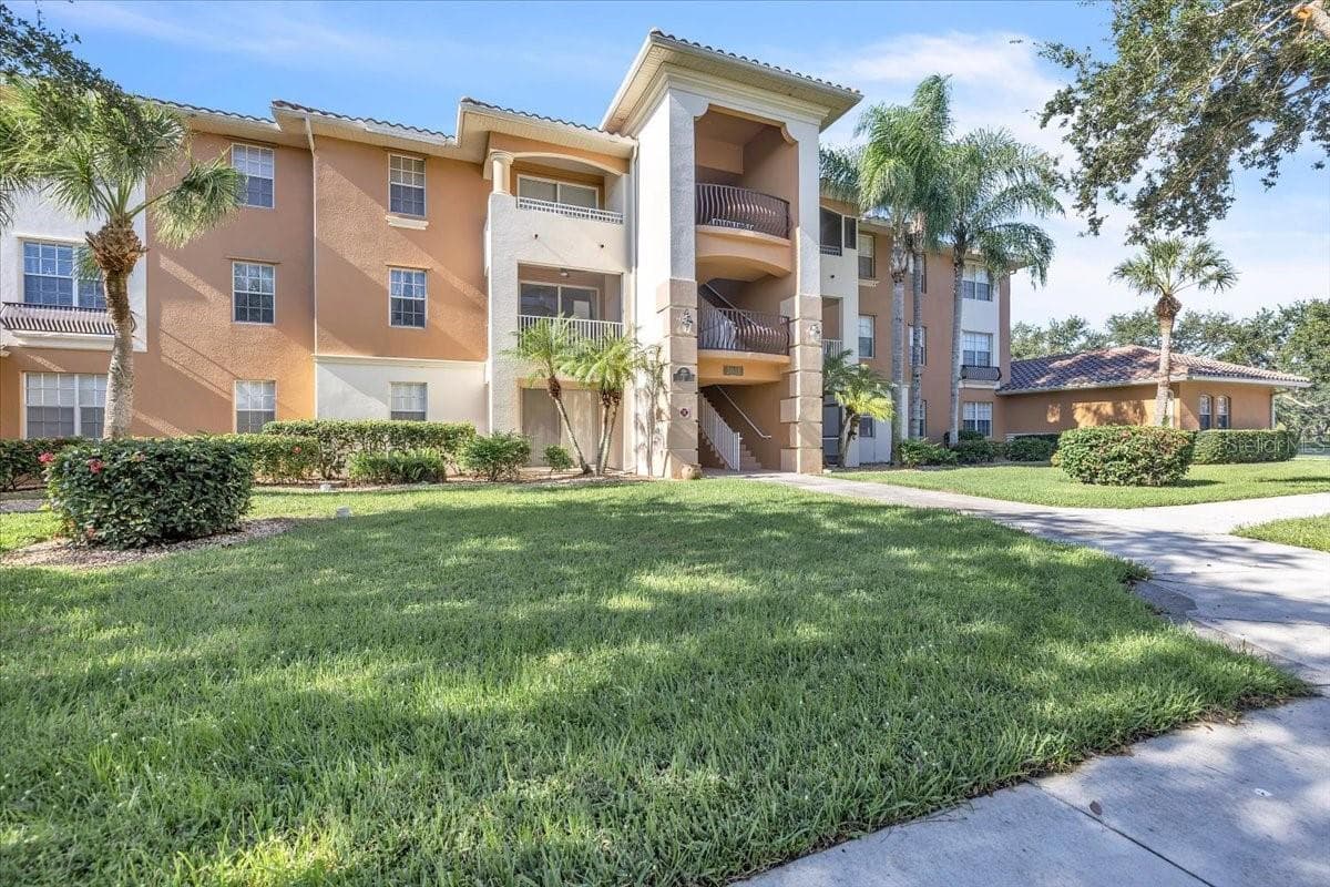 Condominium at 3948 POMODORO CIR #102, CAPE CORAL, photo 3 of 45