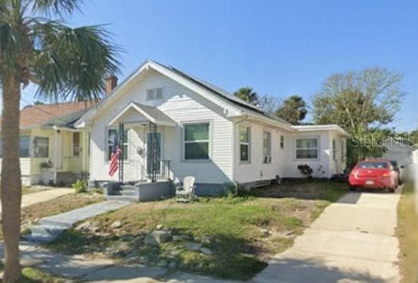 130 S OLEANDER AVE