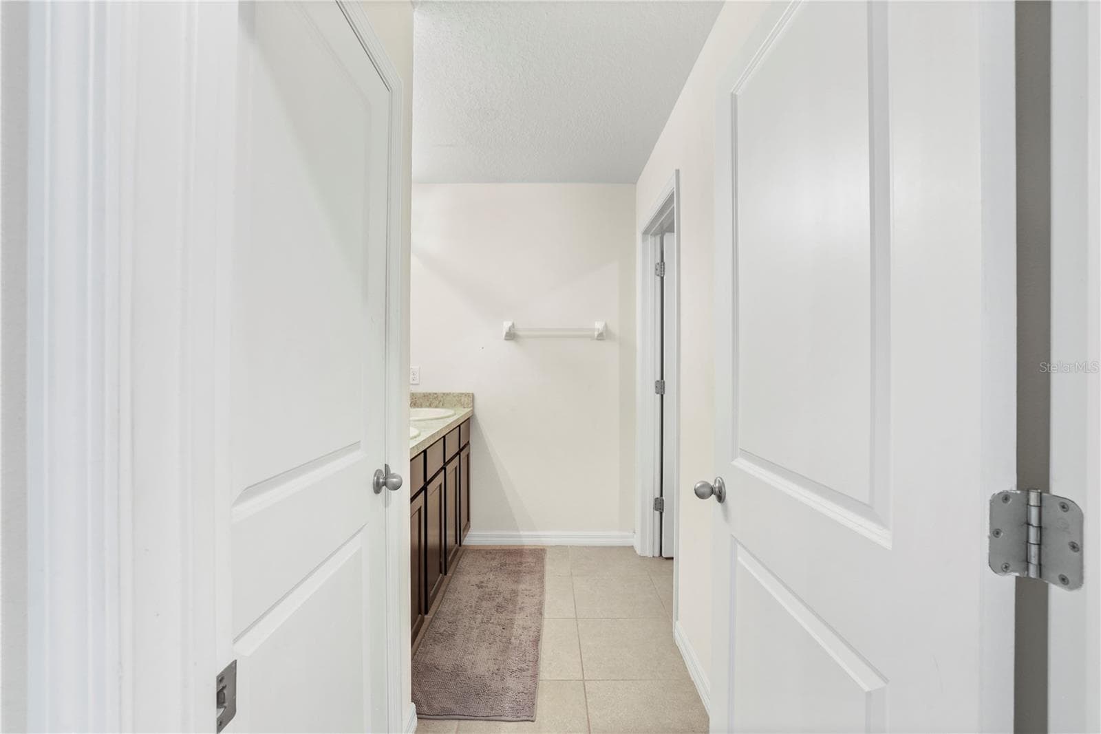 Single Family Residence at 10317 GEESE TRAIL CIR, RUSKIN, photo 24 of 50