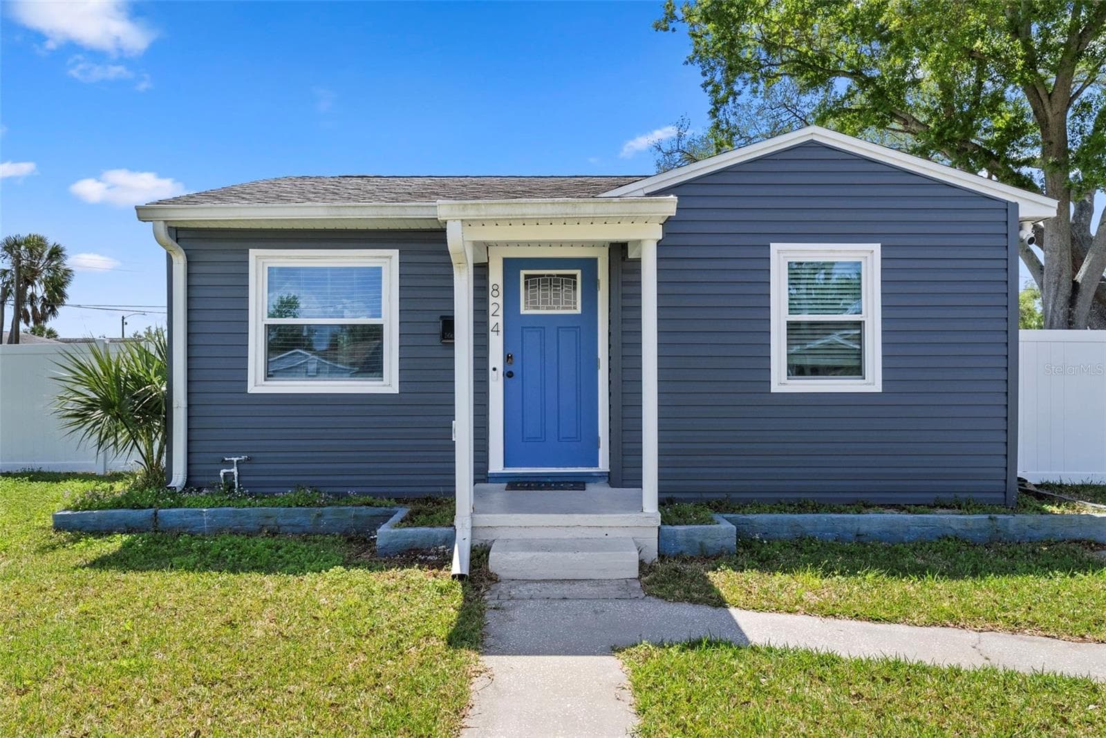Single Family Residence at 824 61ST AVE NE, ST PETERSBURG, photo 2 of 25