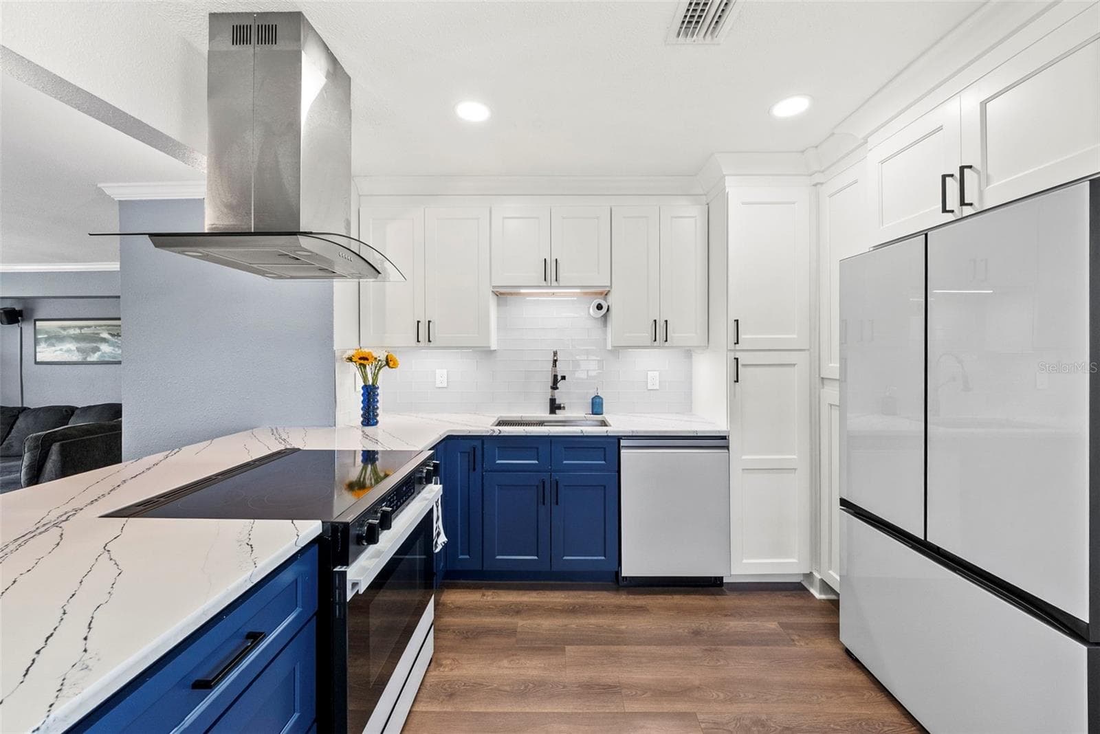 Single Family Residence at 824 61ST AVE NE, ST PETERSBURG, photo 11 of 25