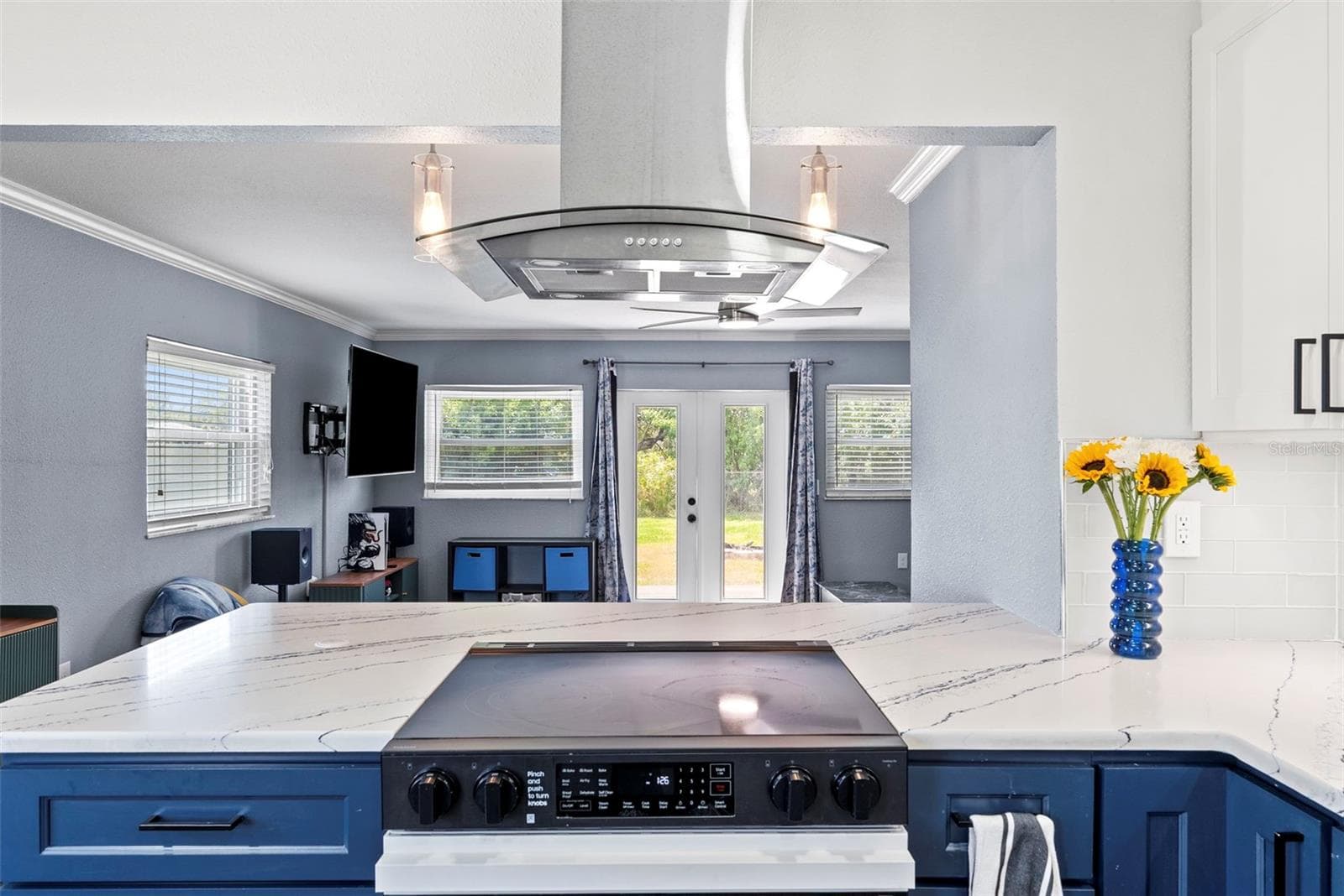 Single Family Residence at 824 61ST AVE NE, ST PETERSBURG, photo 12 of 25
